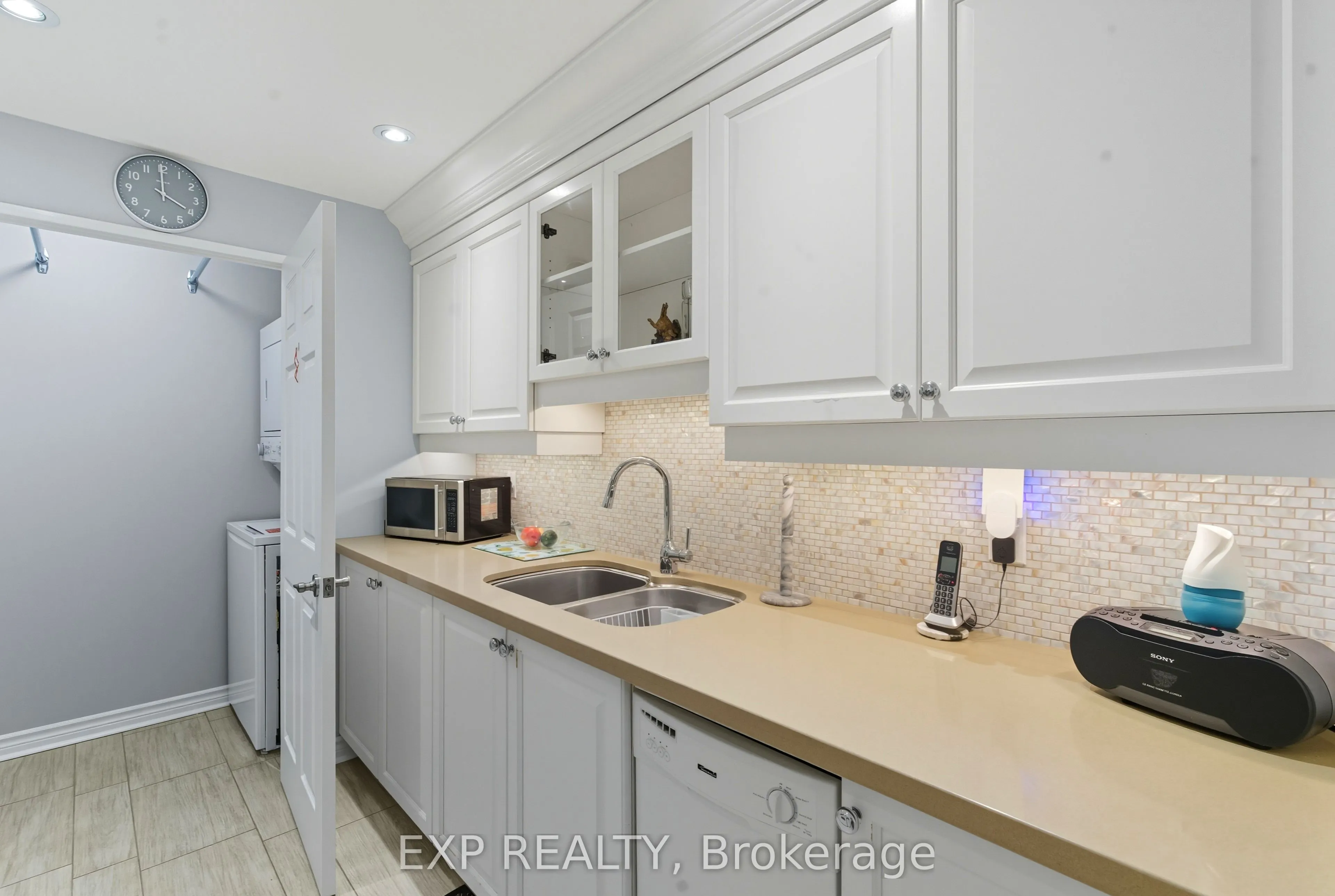 14924 Yonge Street, #111