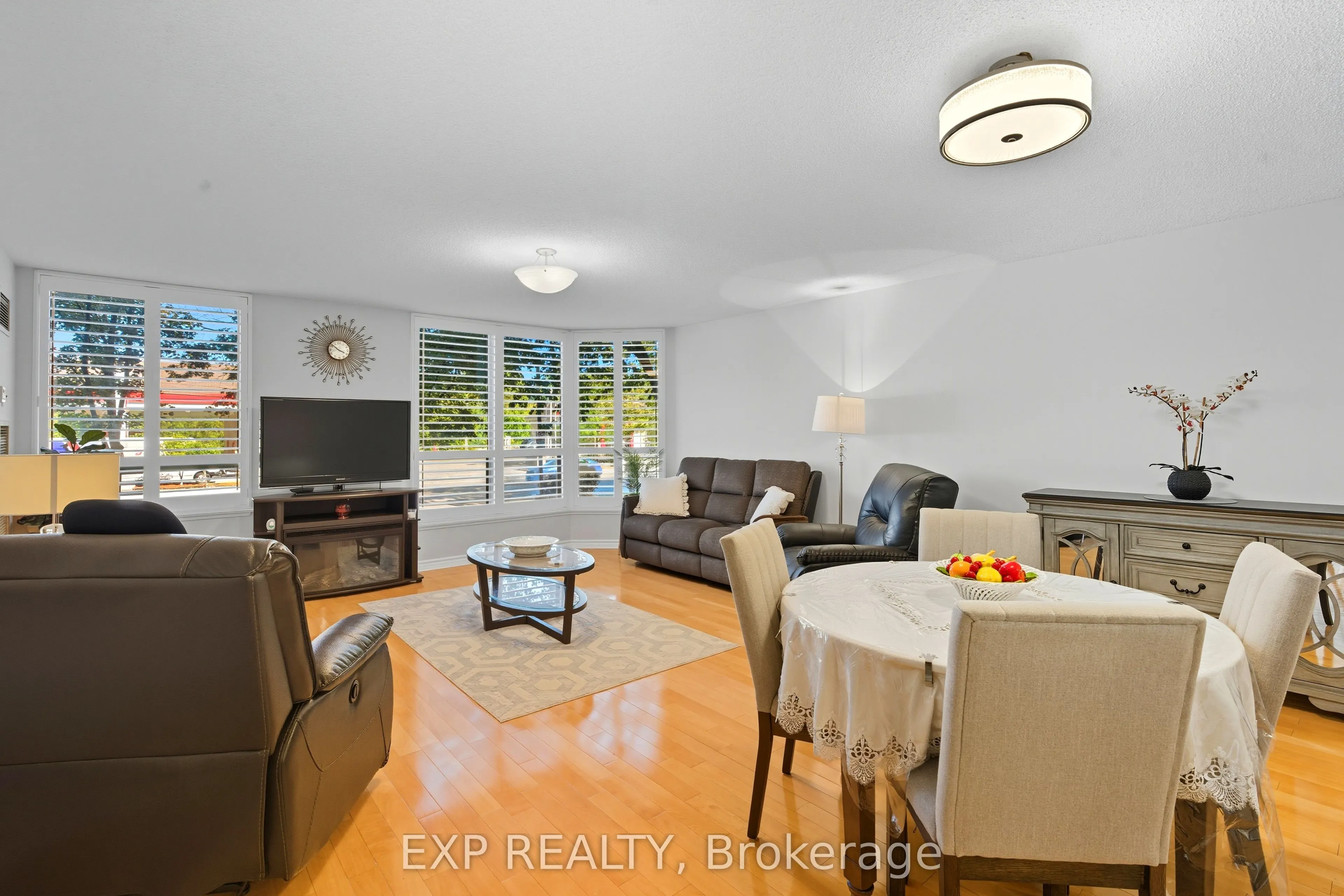 14924 Yonge Street, #111