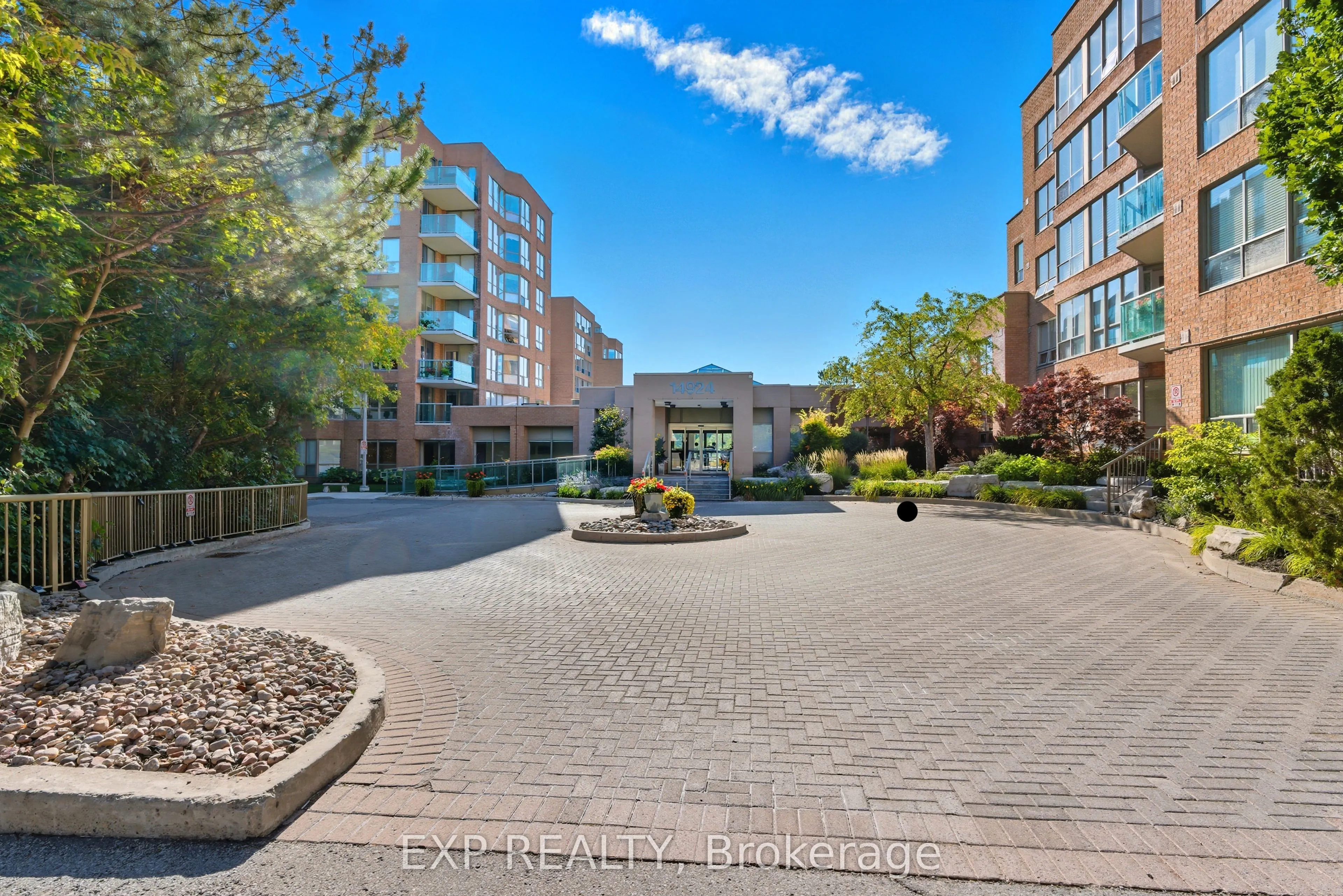 14924 Yonge Street, #111