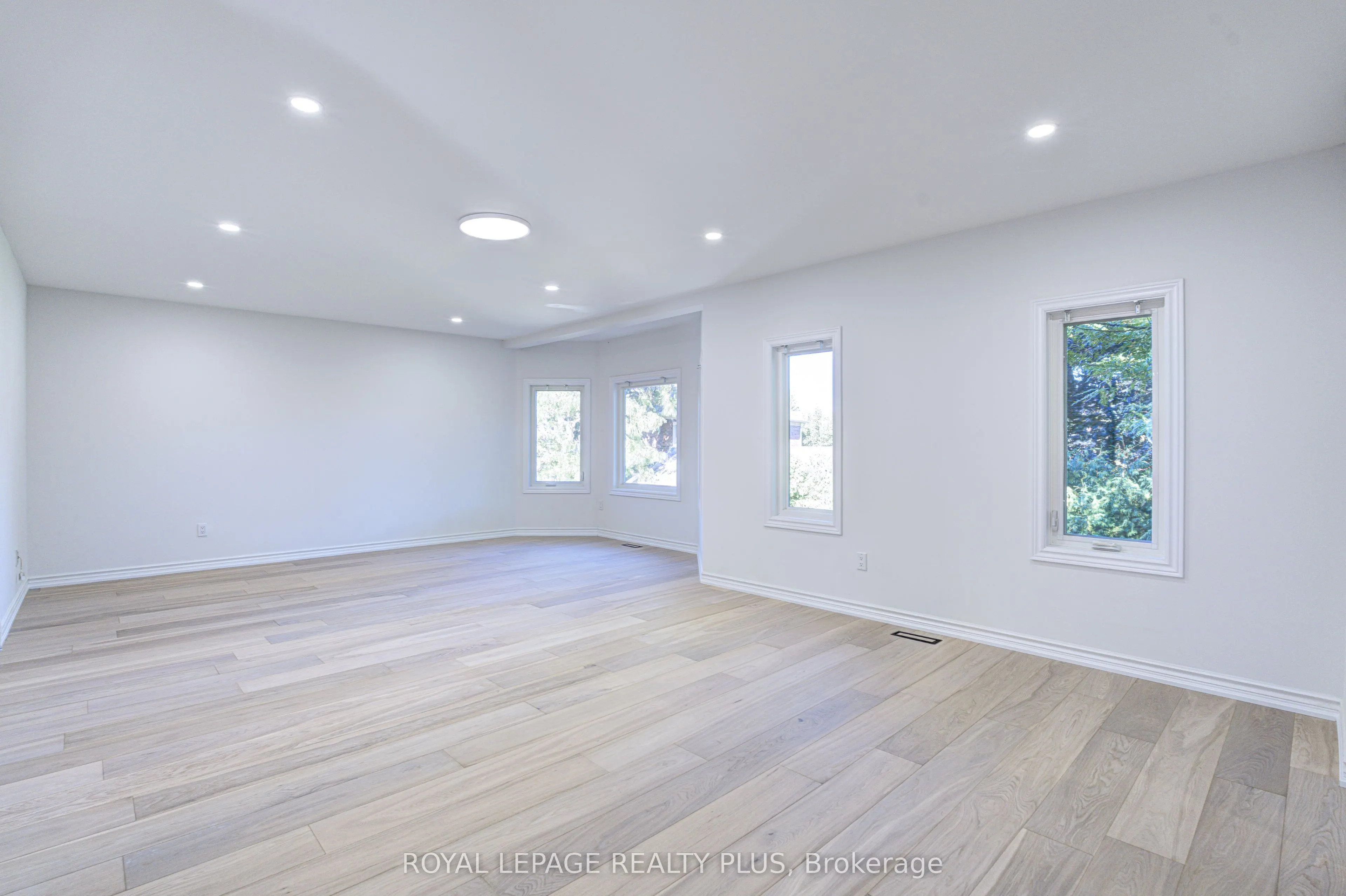 5 Falkland Place