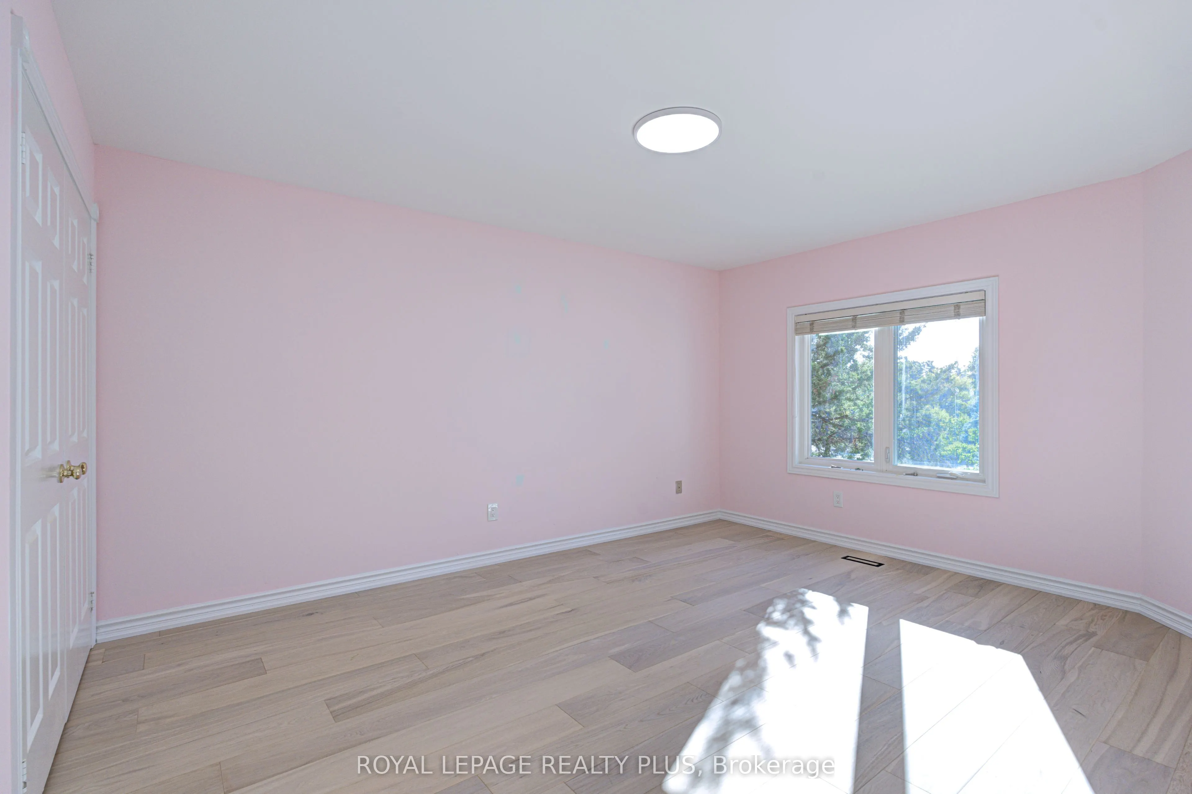 5 Falkland Place