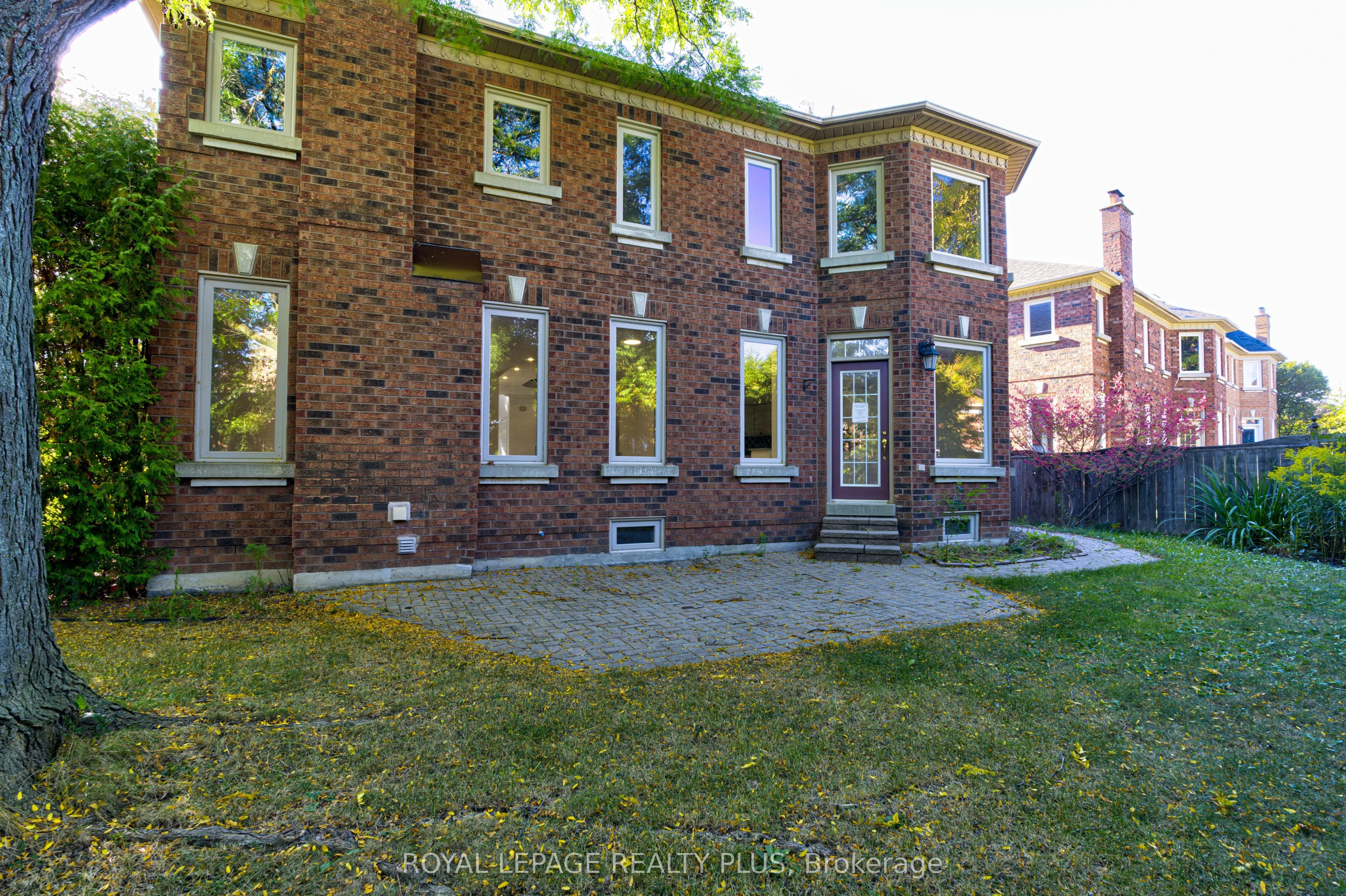 5 Falkland Place