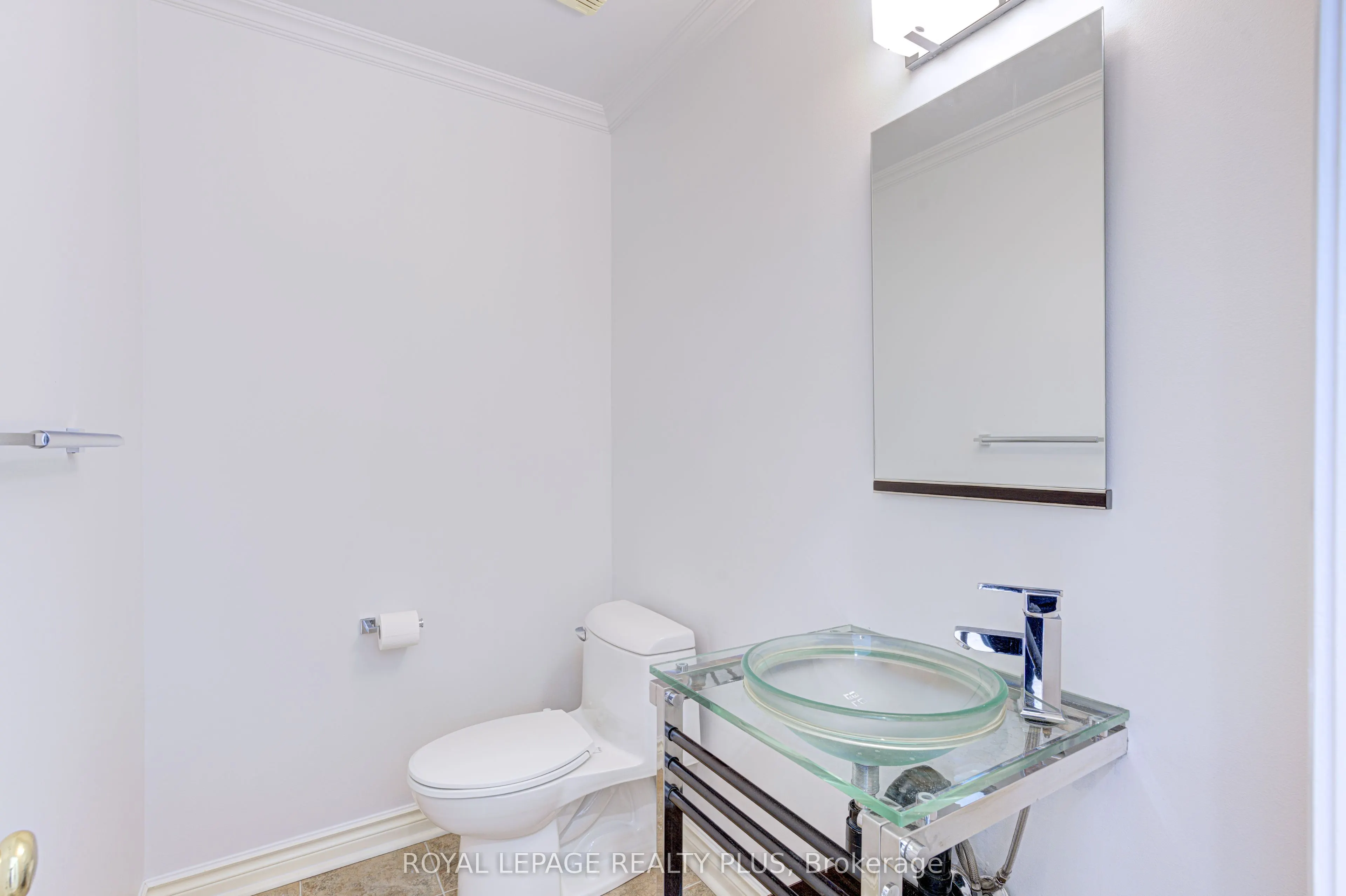 5 Falkland Place