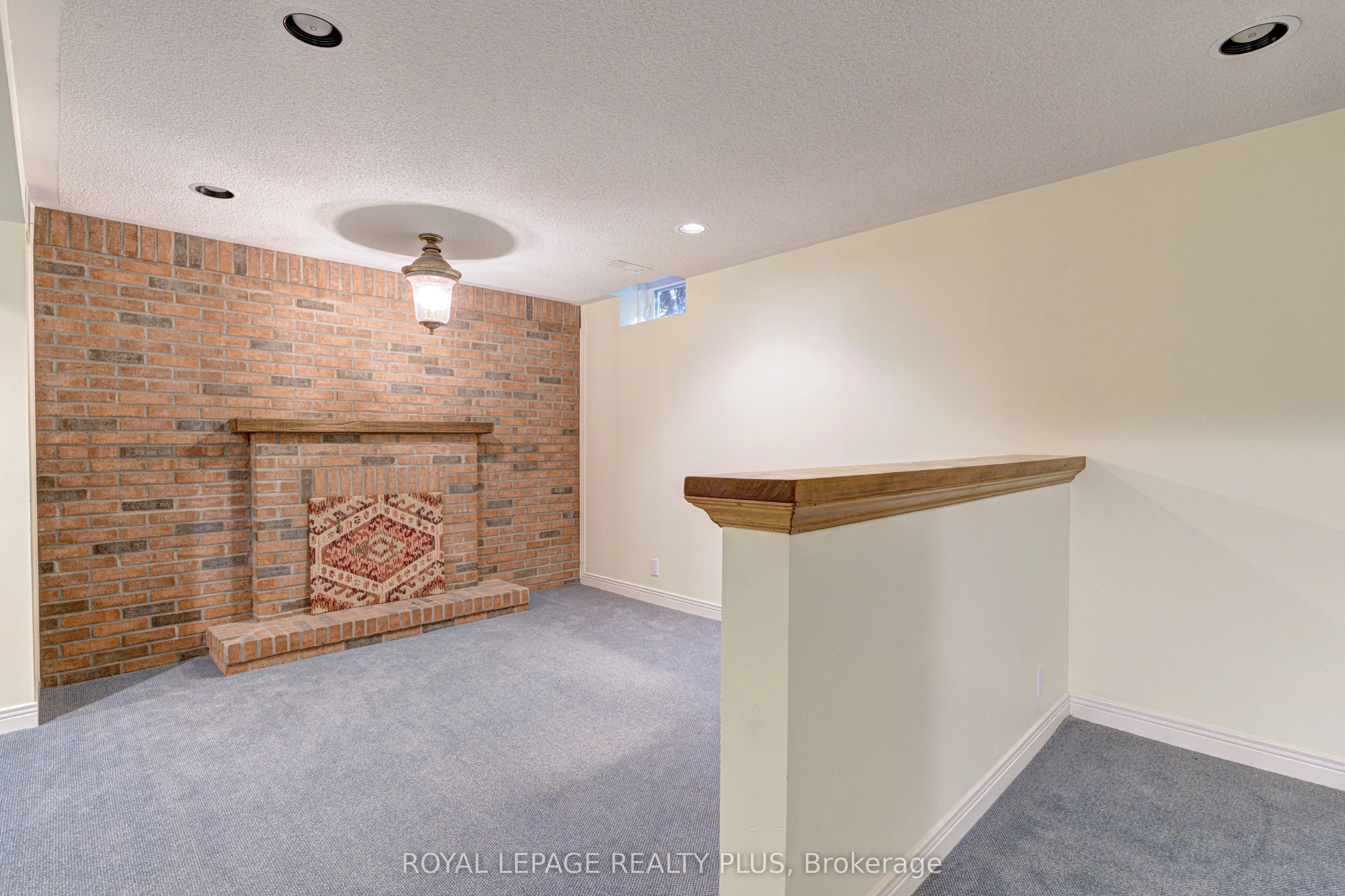 5 Falkland Place