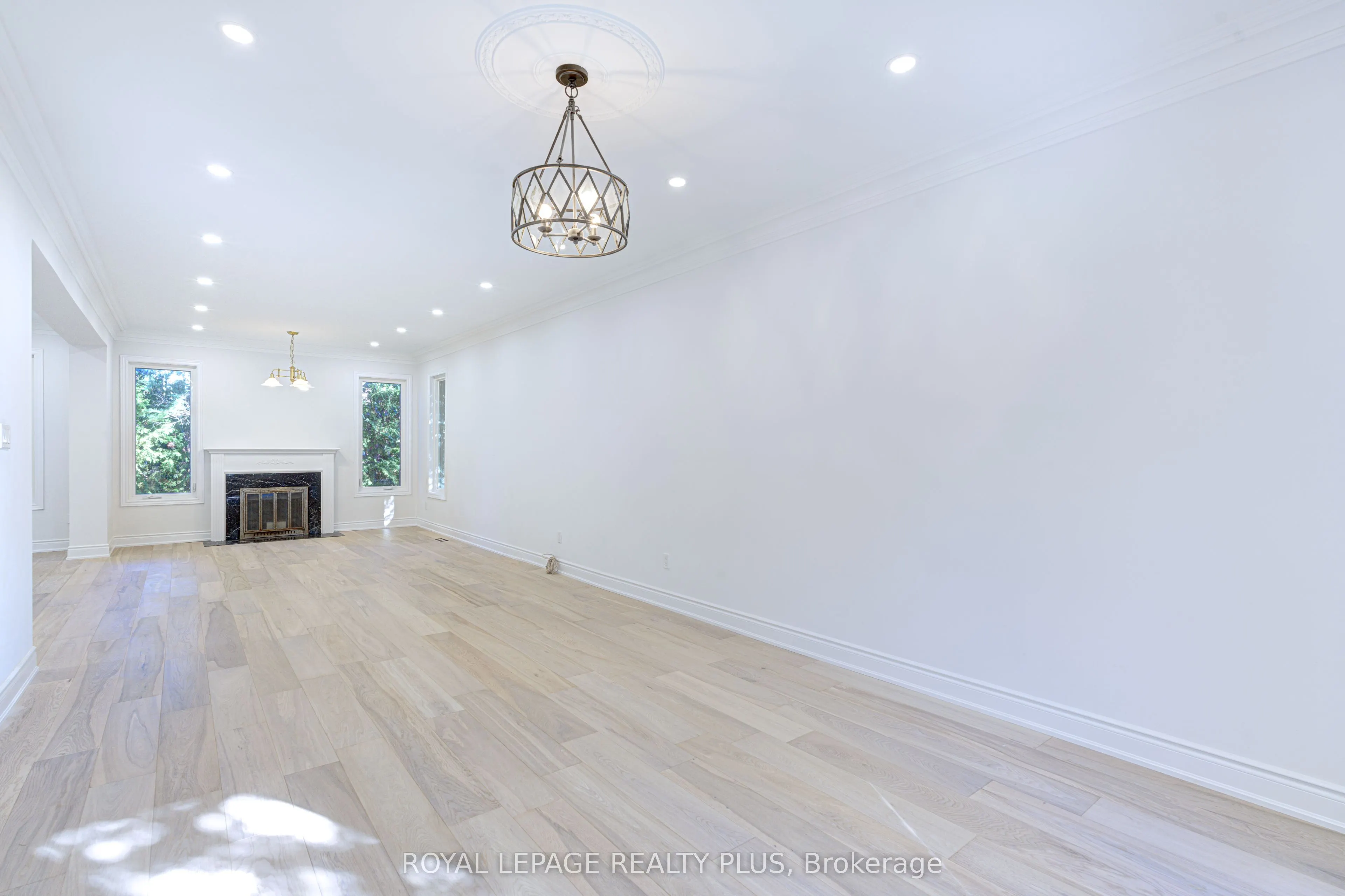 5 Falkland Place