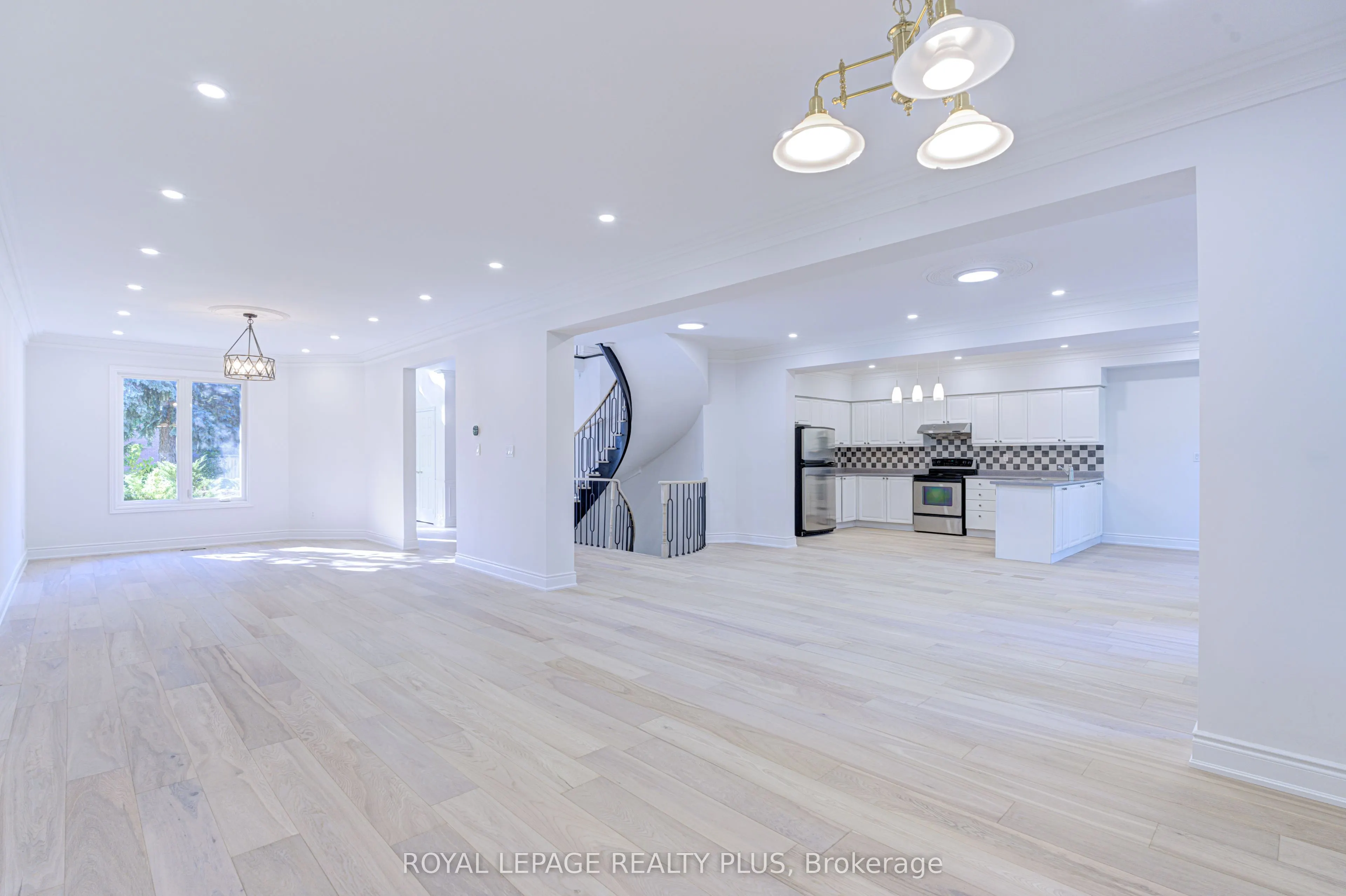 5 Falkland Place