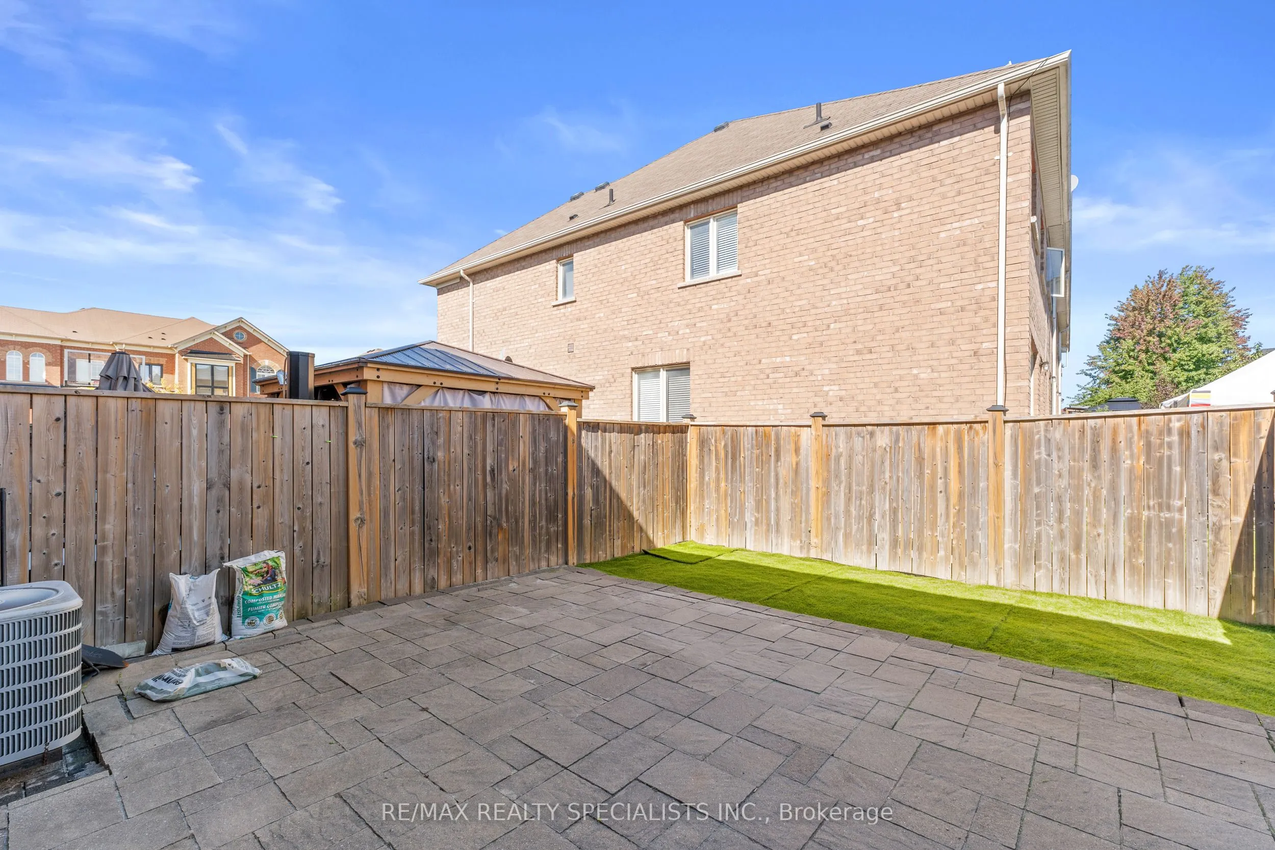 92 Mccann Crescent