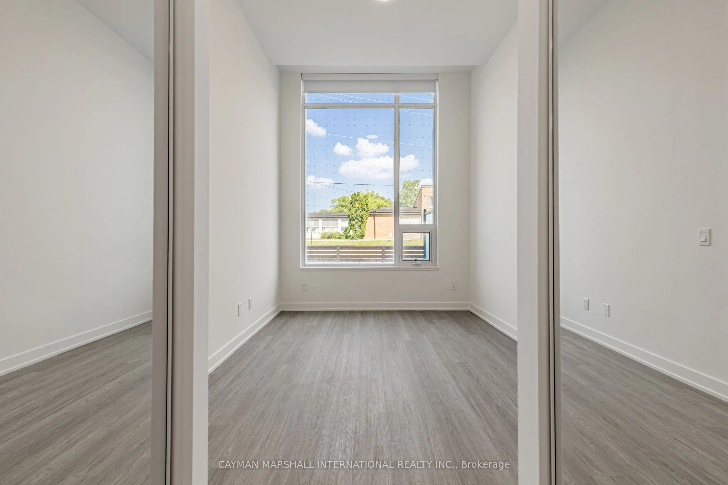 8188 Yonge Street, #103