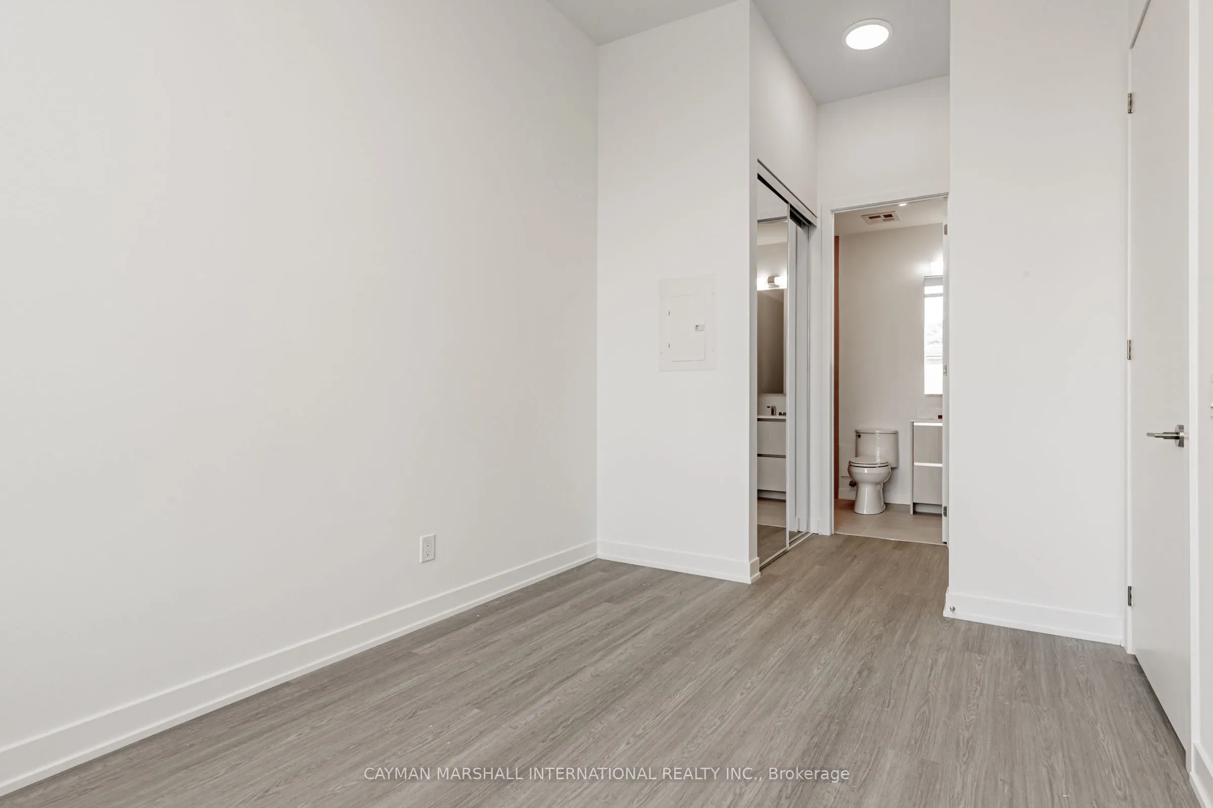 8188 Yonge Street, #103