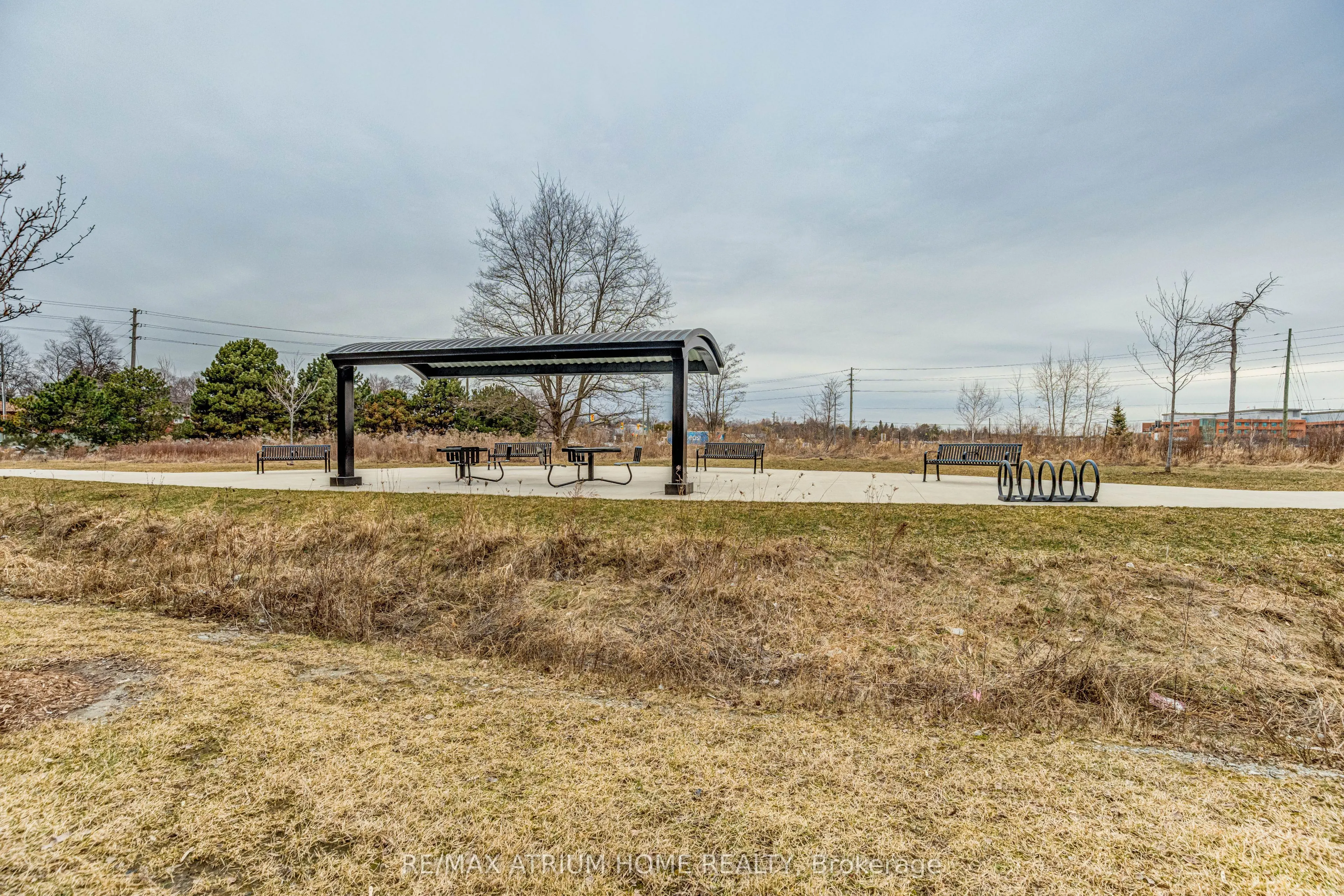 10 Dunsheath Way, #220