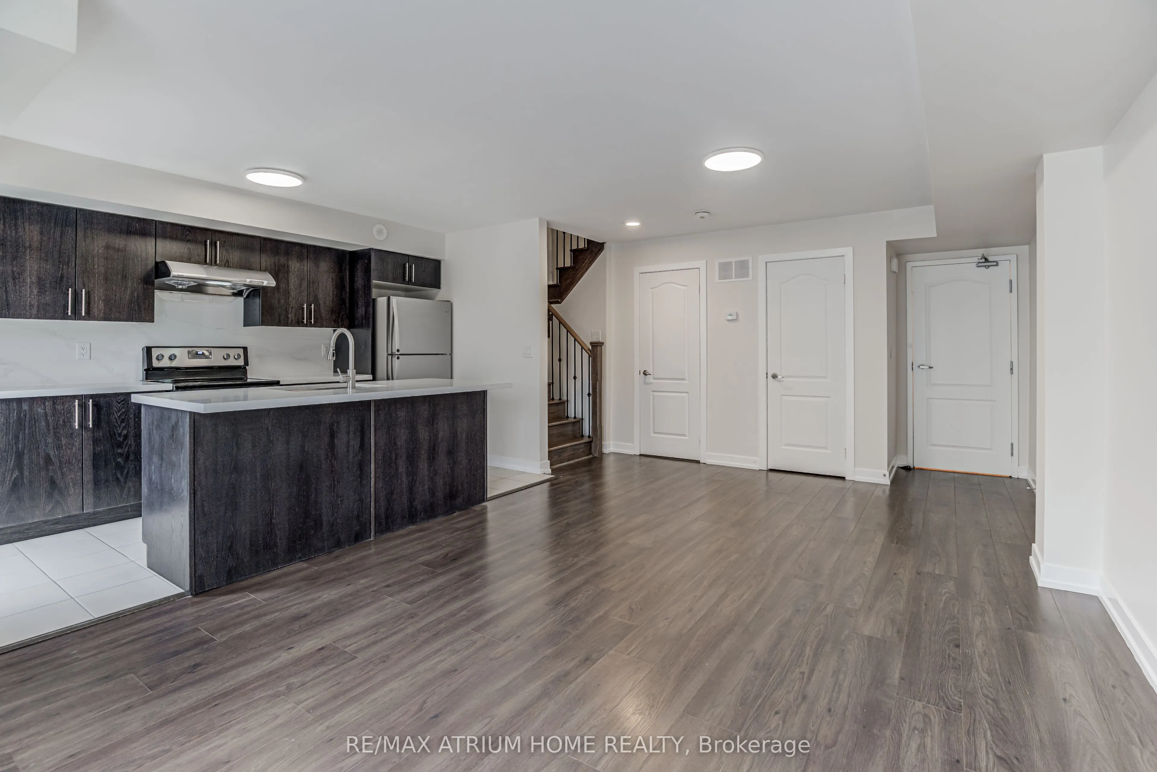 10 Dunsheath Way, #220