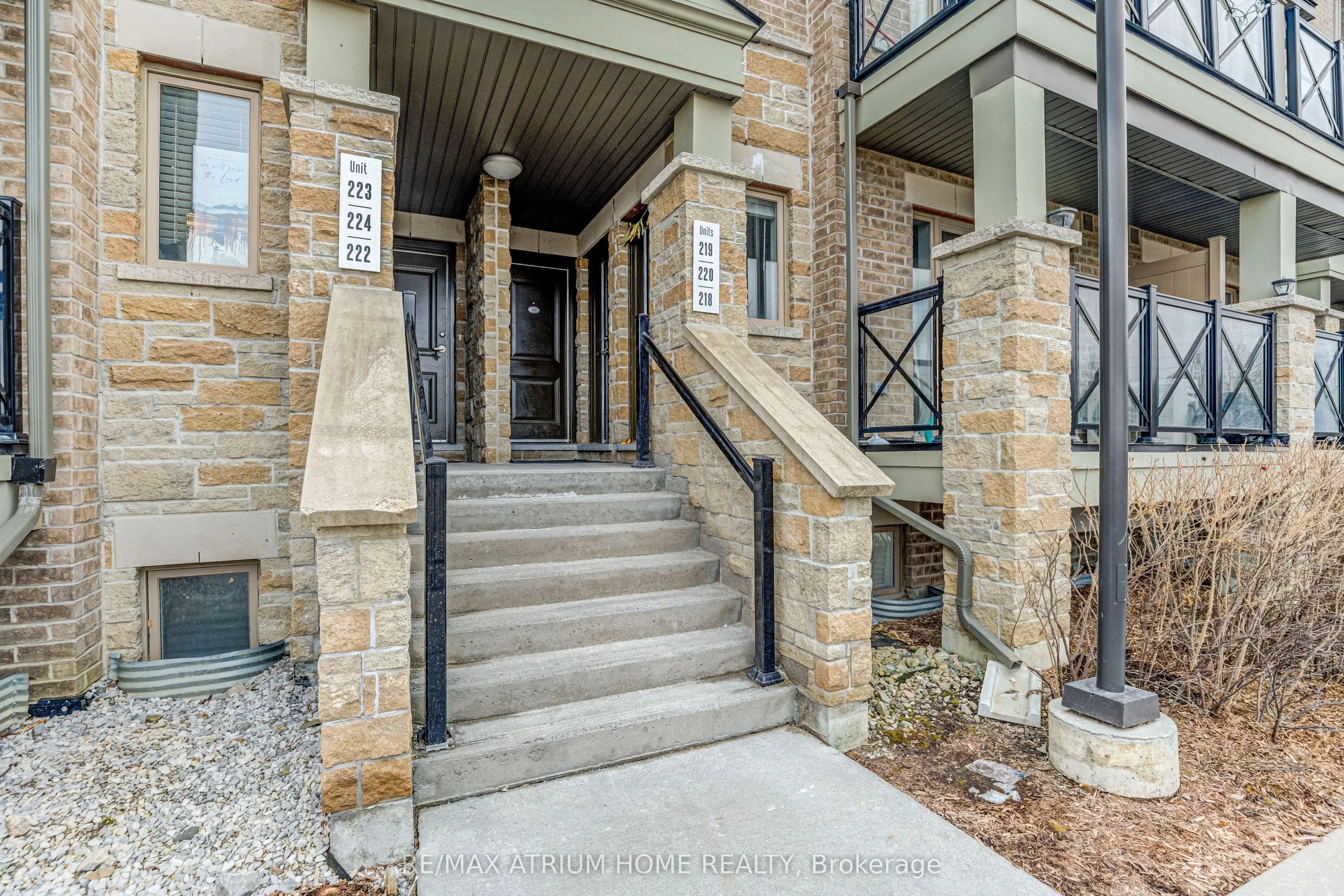 10 Dunsheath Way, #220
