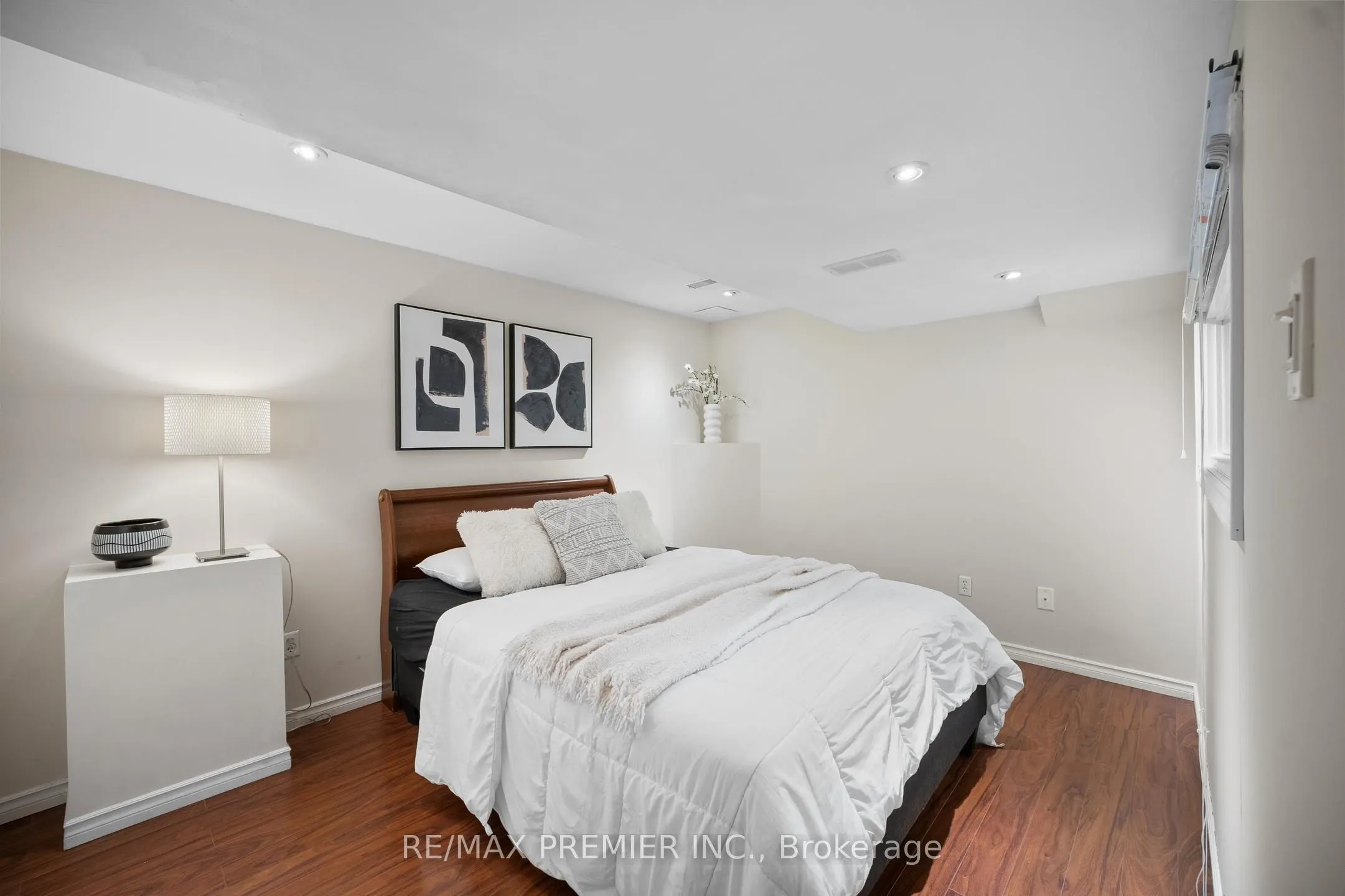 271 Peak Point Boulevard