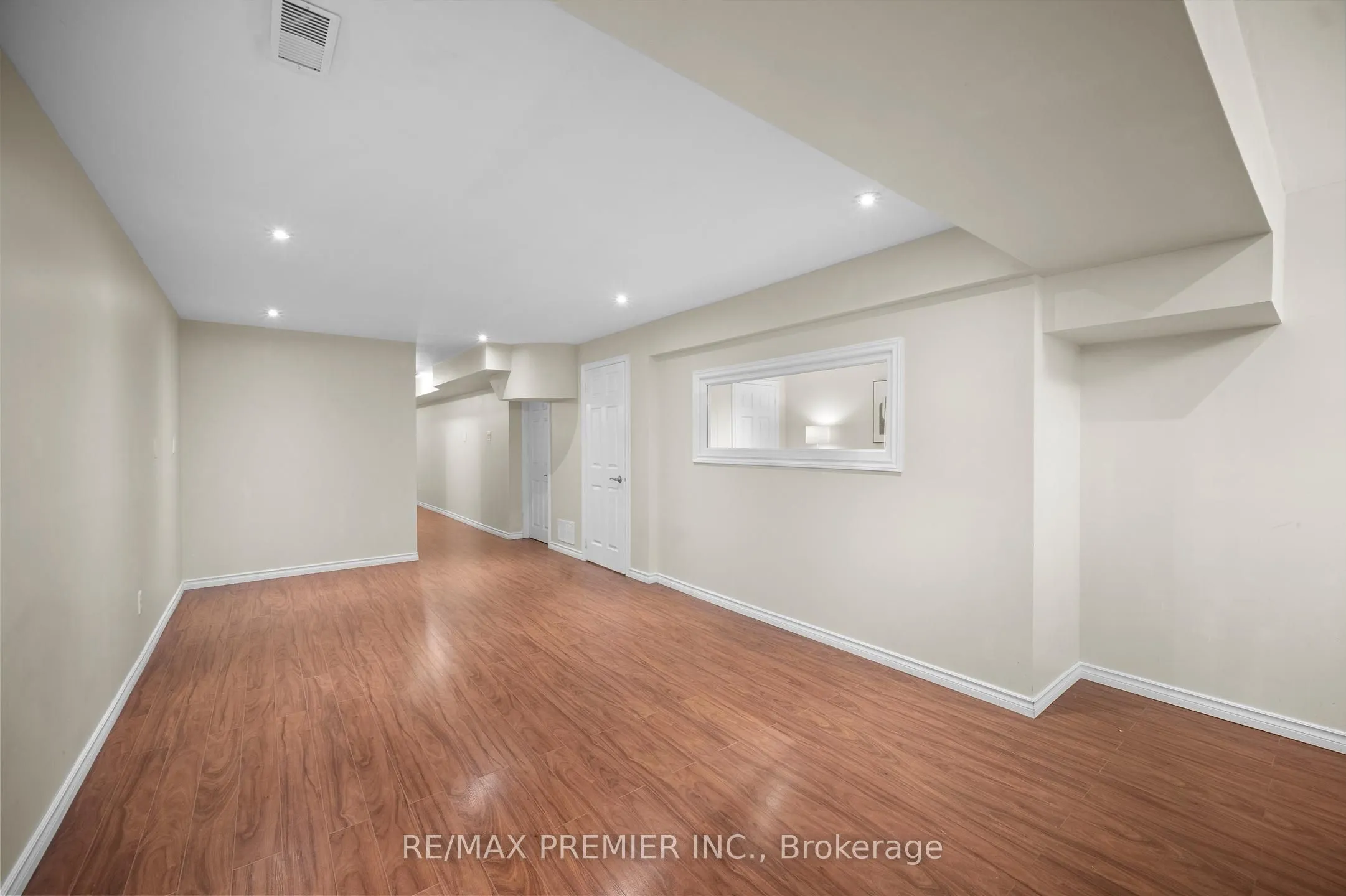 271 Peak Point Boulevard