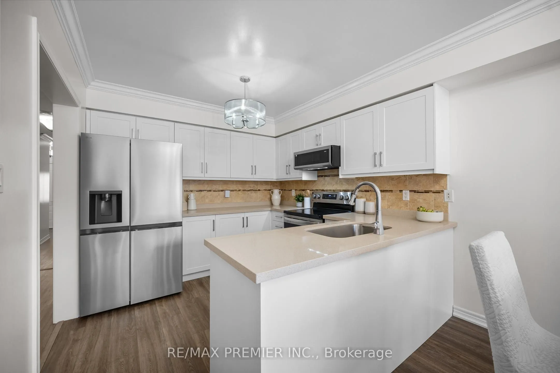 271 Peak Point Boulevard