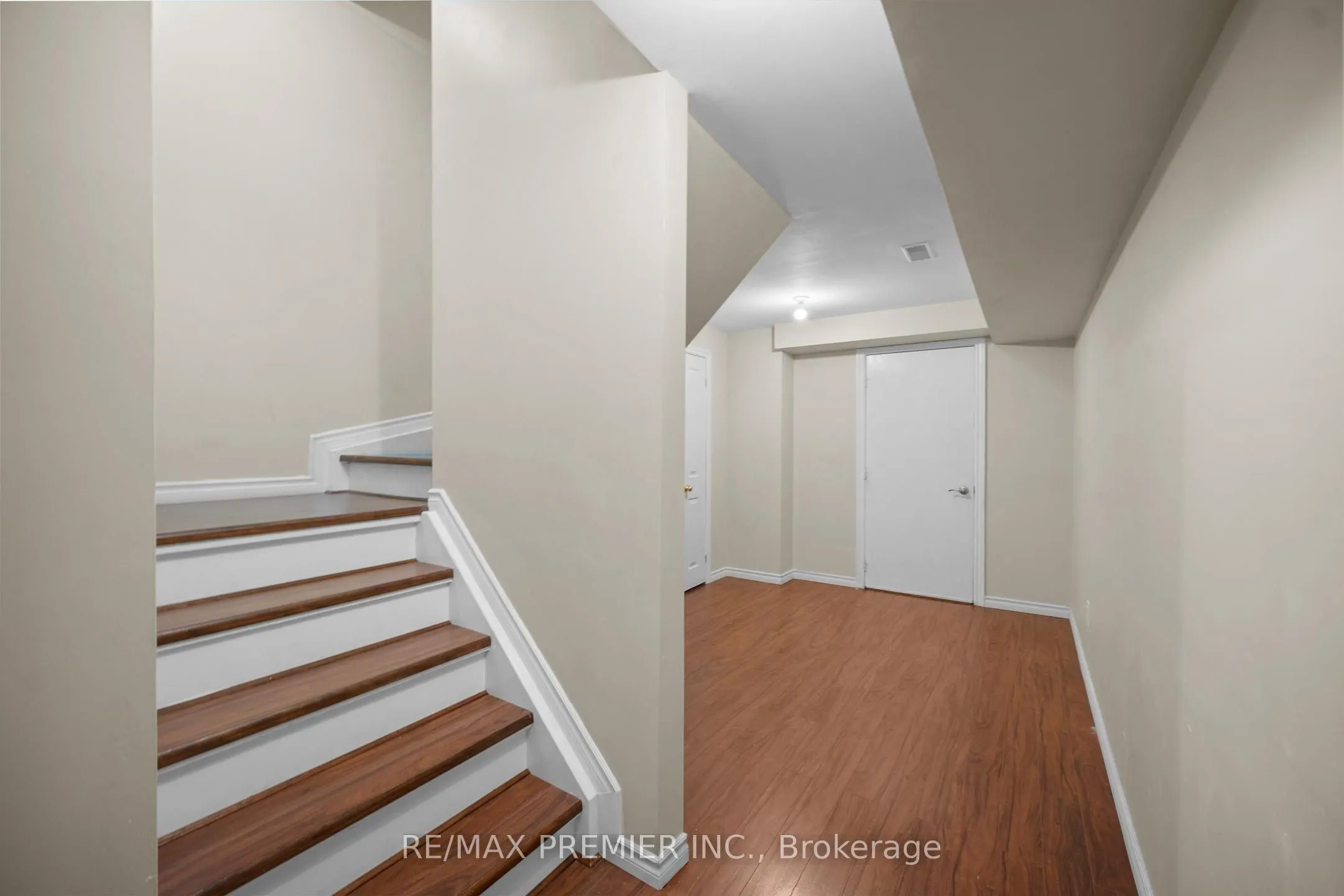 271 Peak Point Boulevard