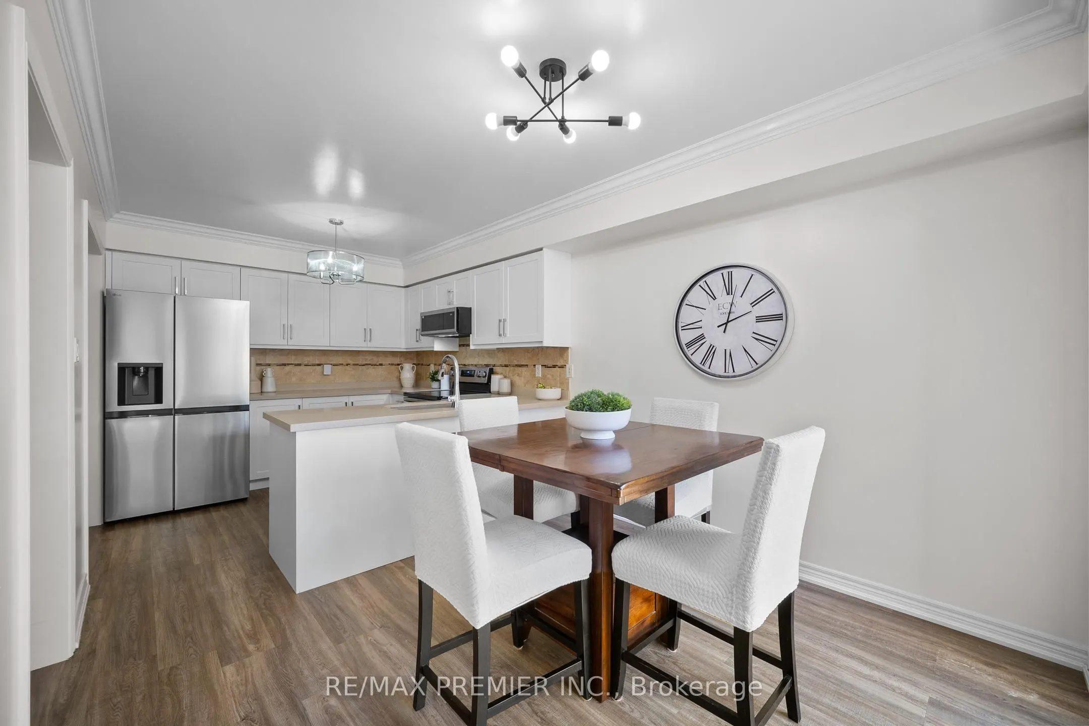 271 Peak Point Boulevard
