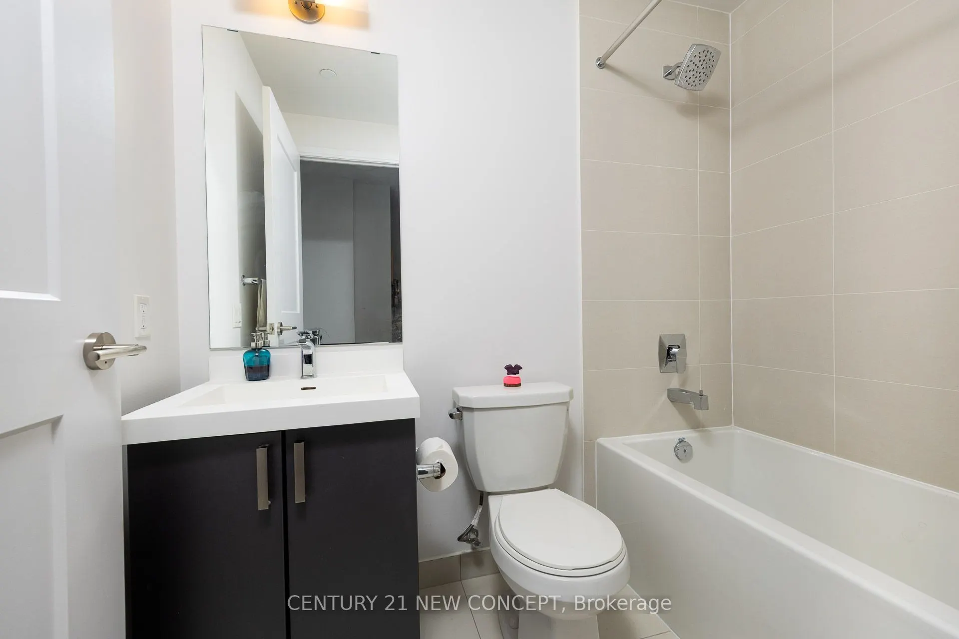 7895 Jane Street, #3415