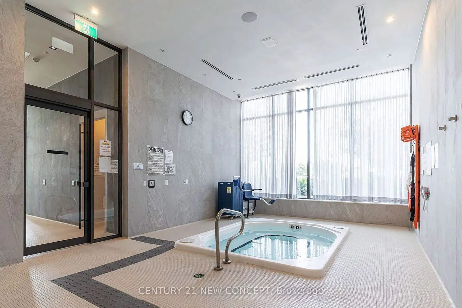 7895 Jane Street, #3415