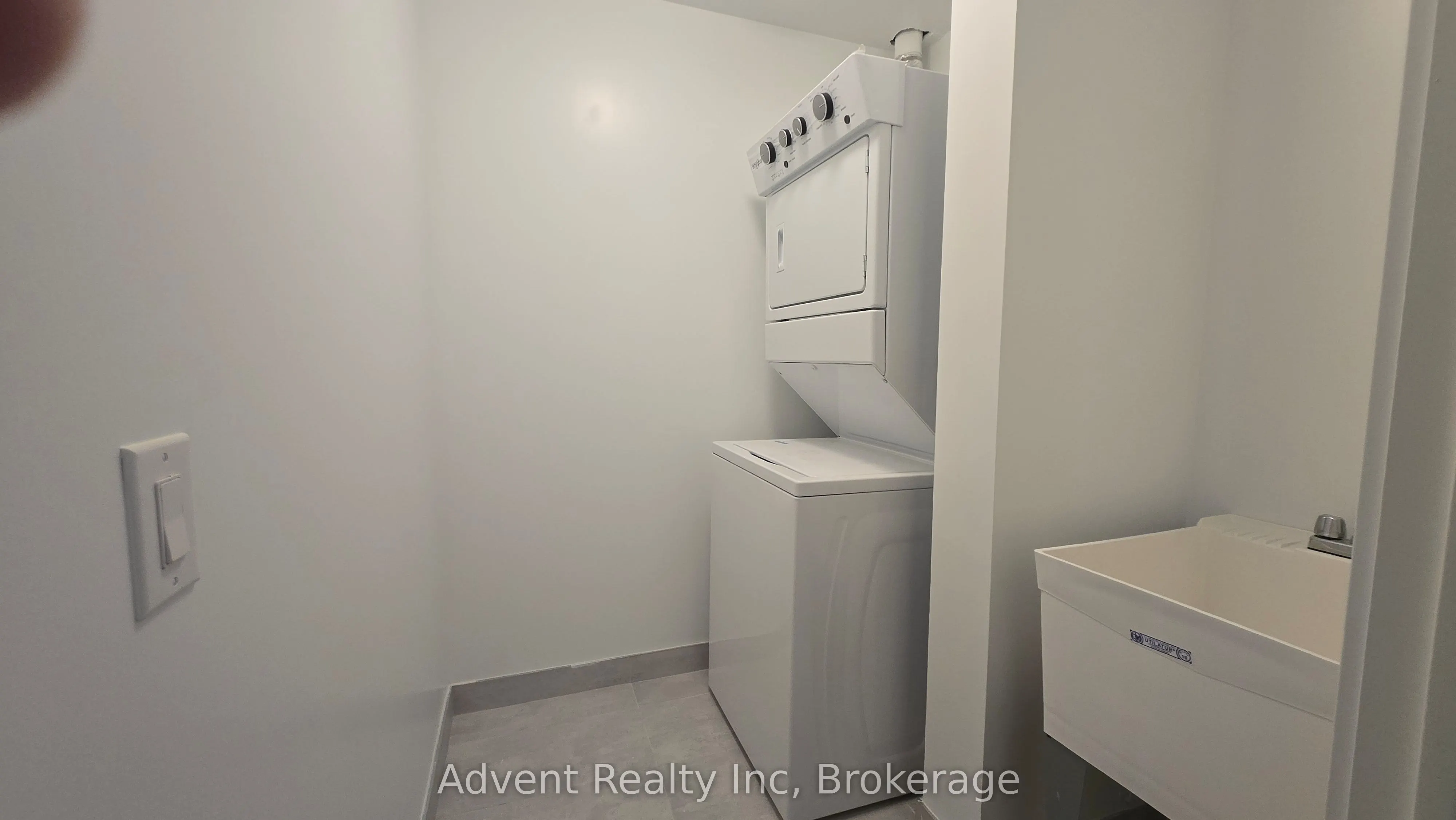 8888 Yonge Street, #1304