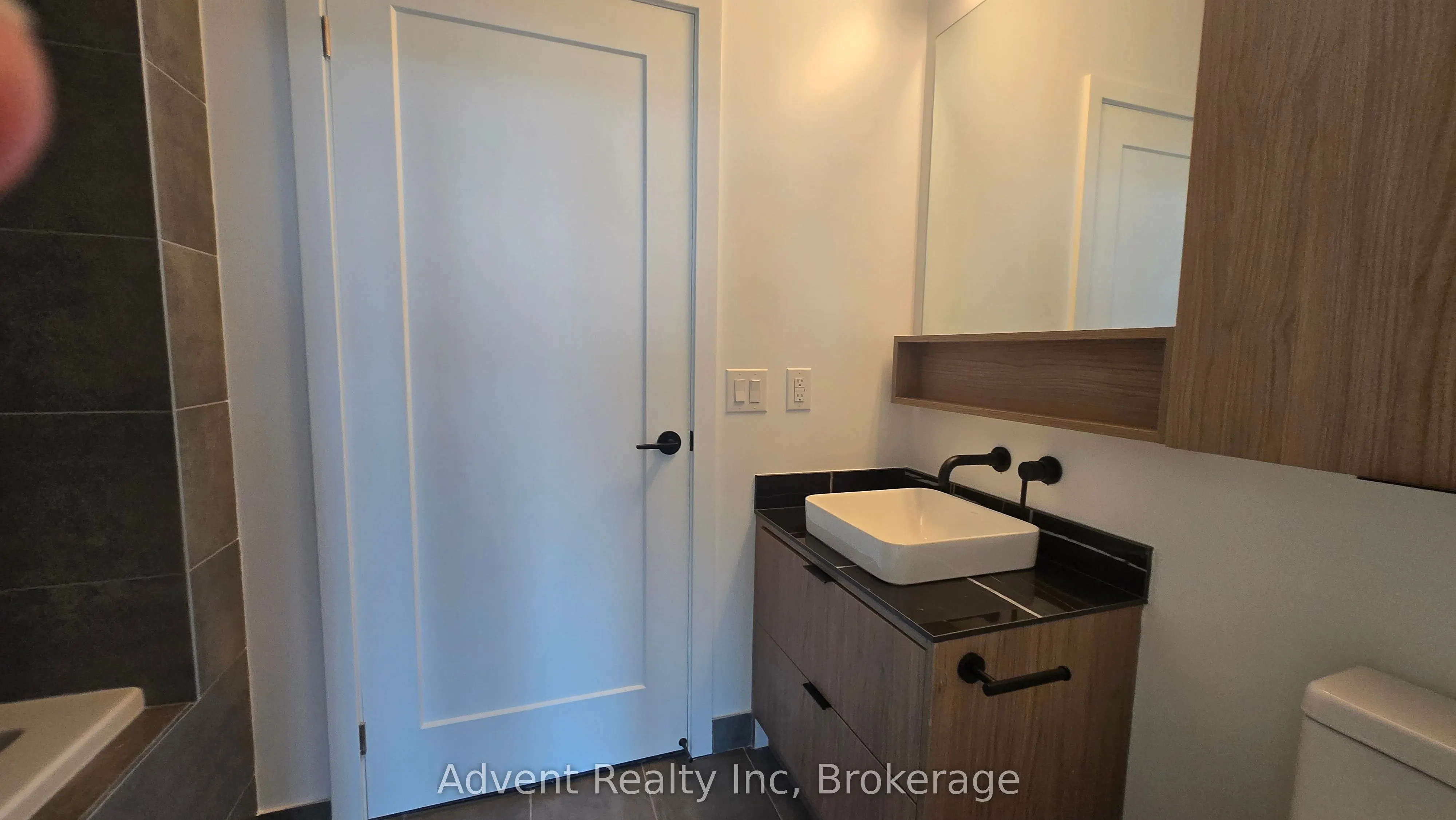8888 Yonge Street, #1304