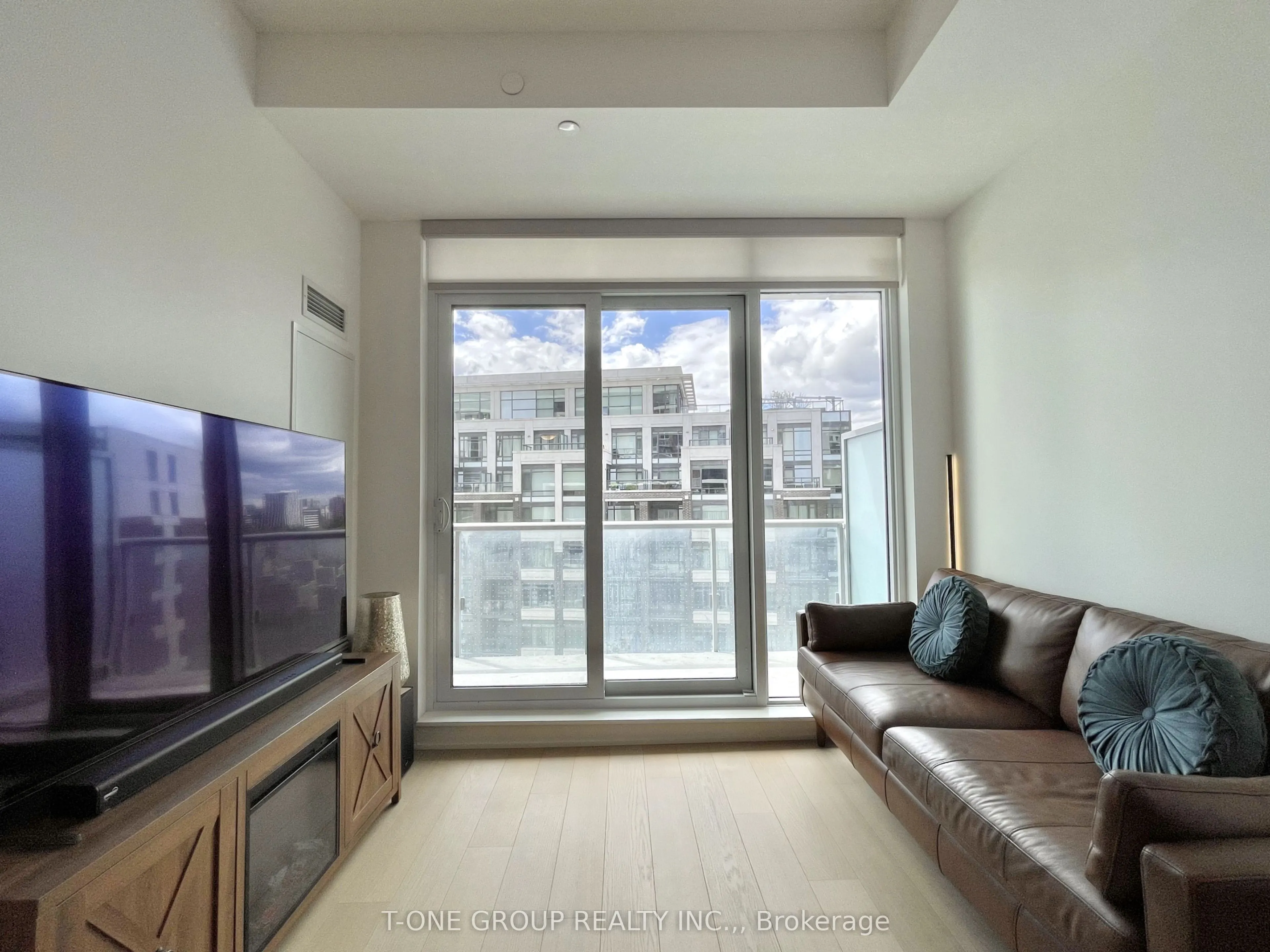 8119 Birchmount Road, #1025