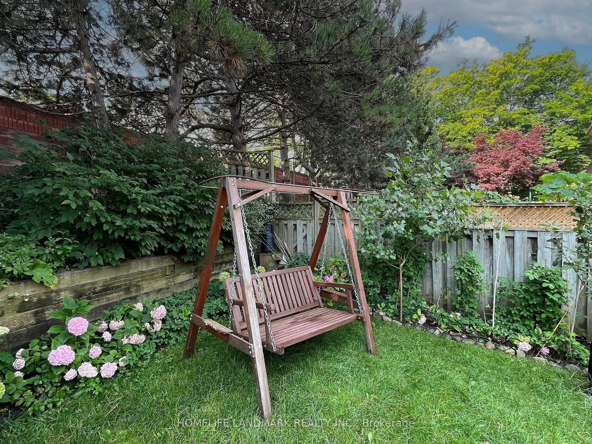 64 Bradgate Drive