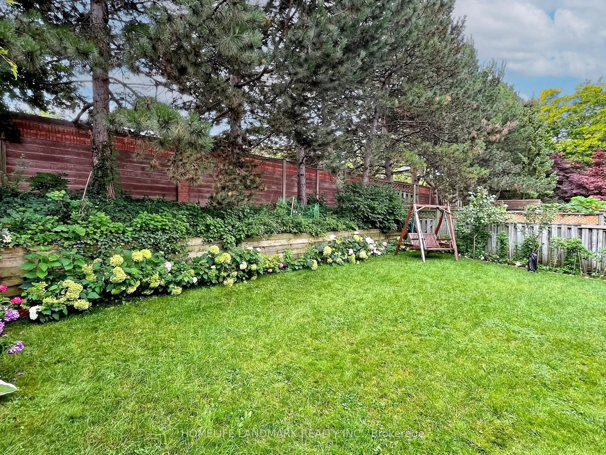 64 Bradgate Drive