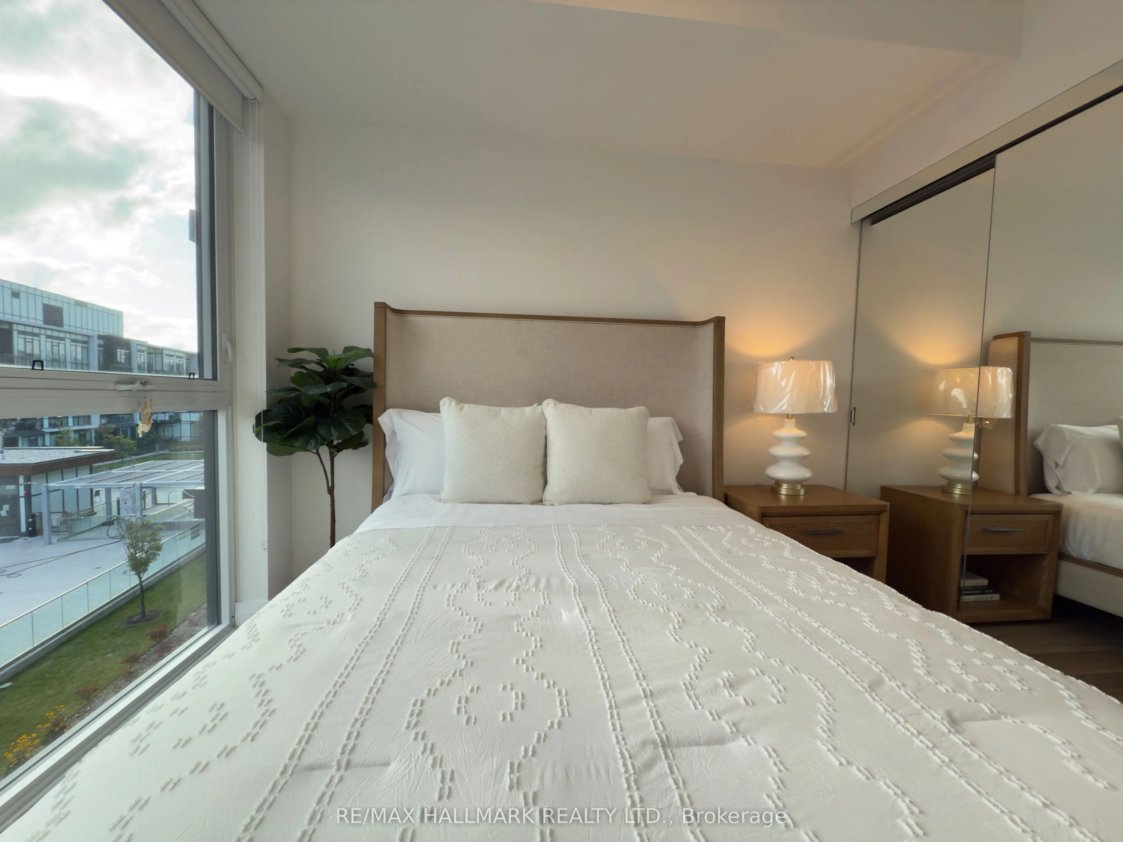 415 Sea Ray Avenue, #321