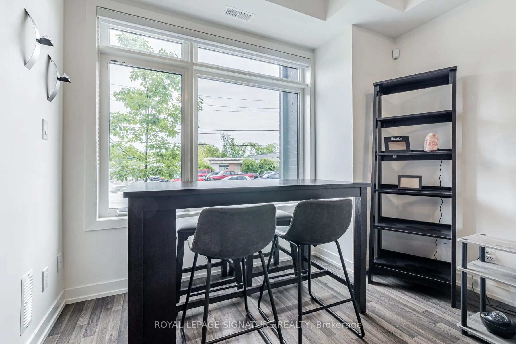 370C Red Maple Road, #77