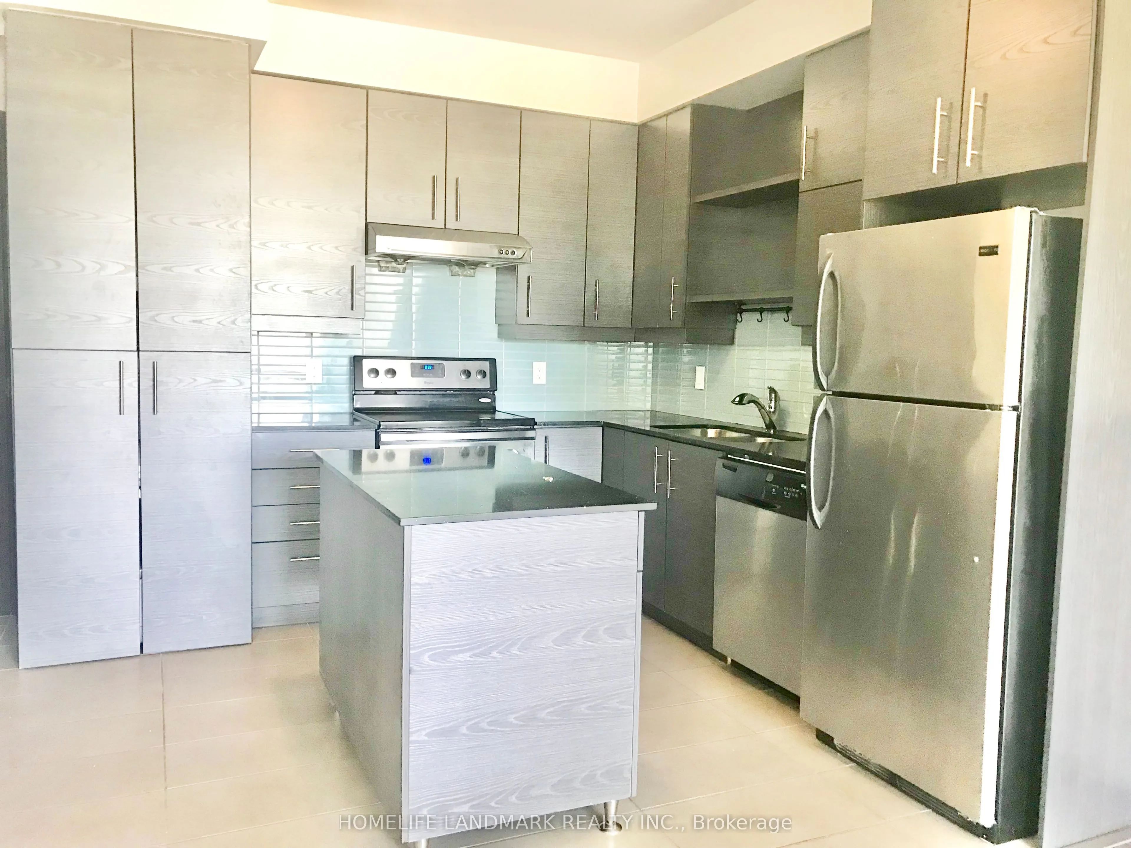 277 South Park Road, #608