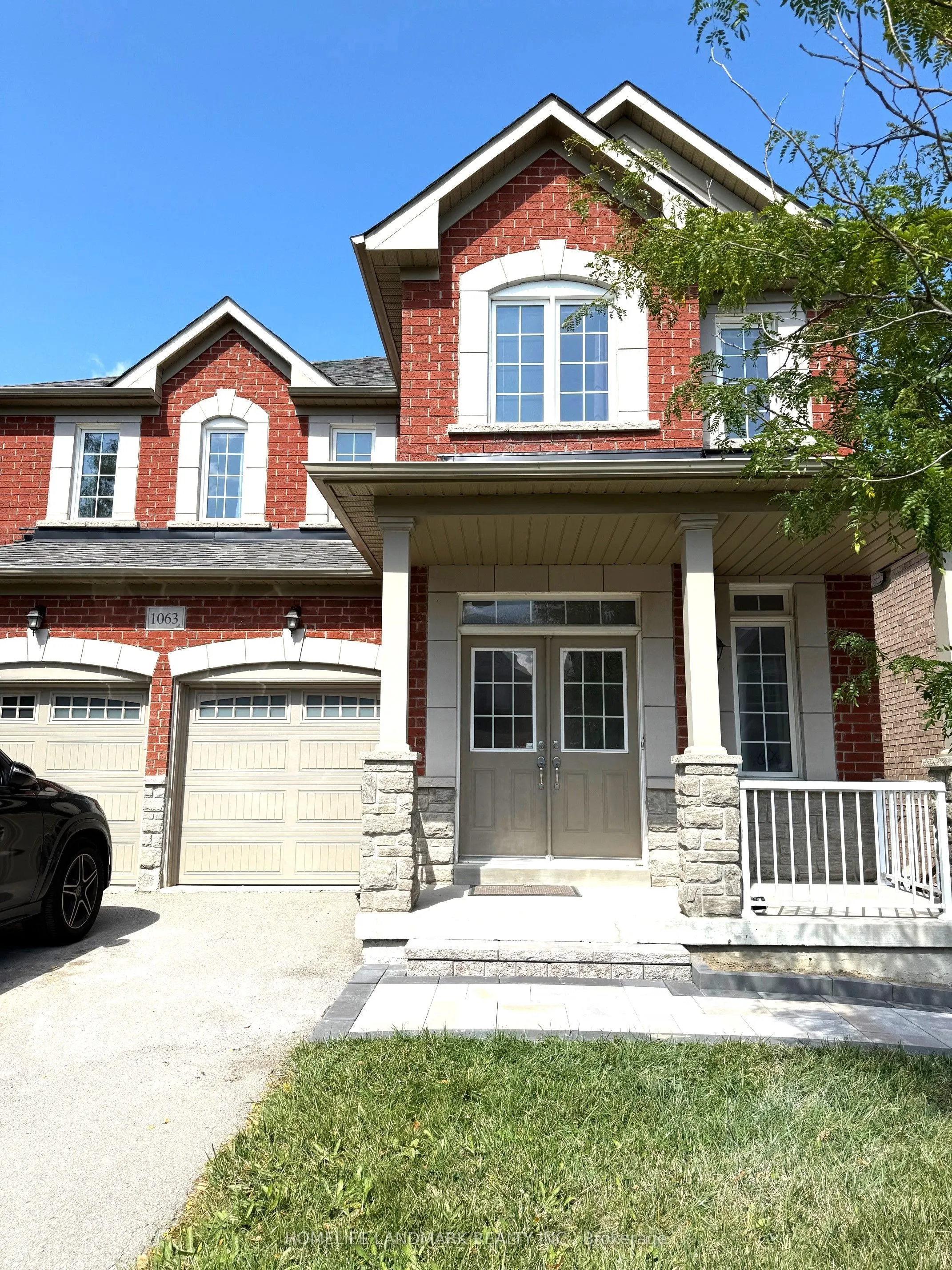 1063 Warby Trail