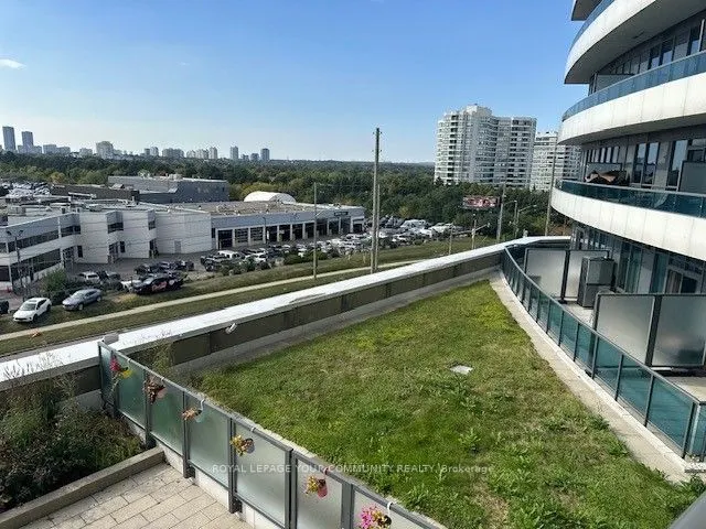 7171 Yonge Street, #415