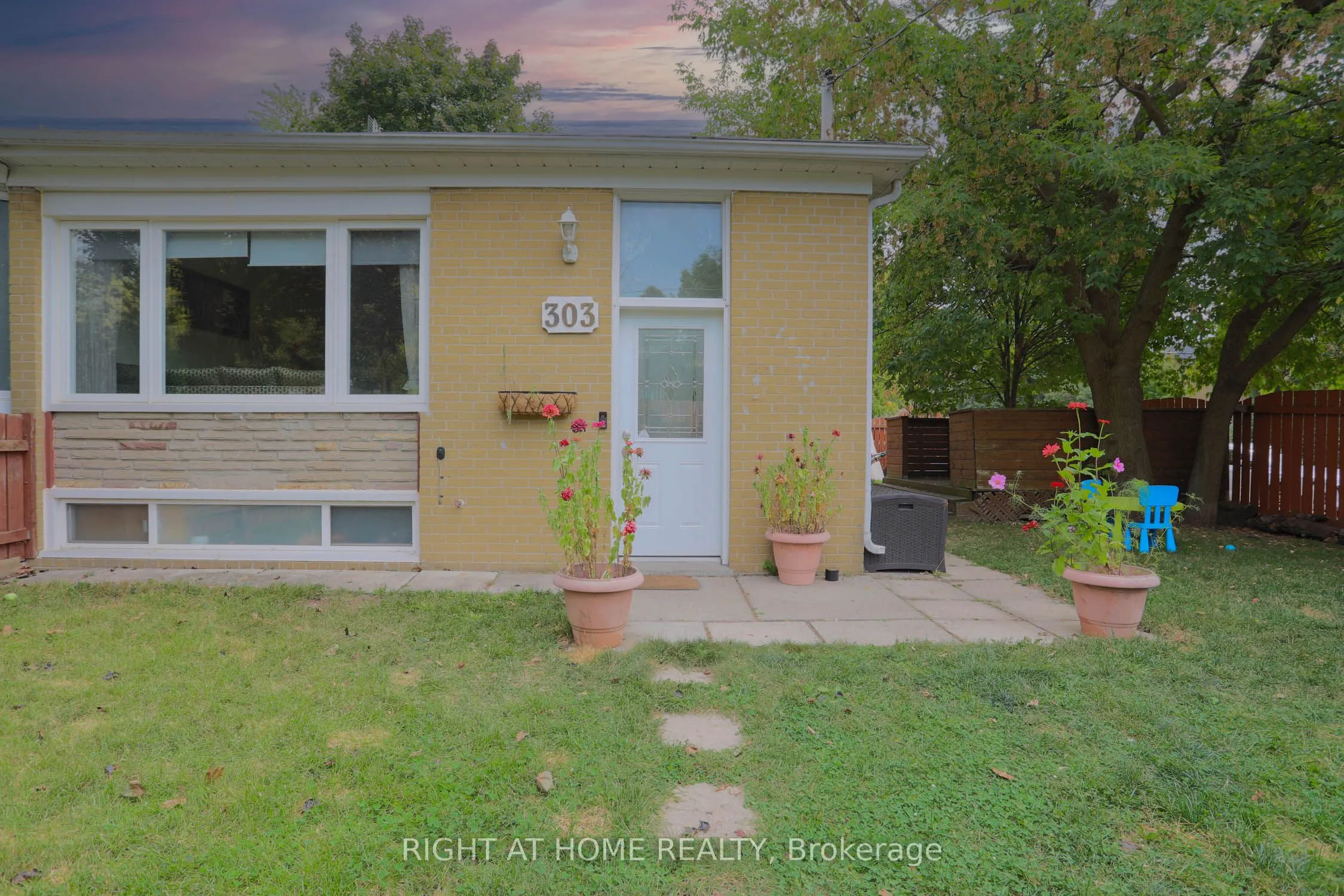 303 Blue Grass Boulevard