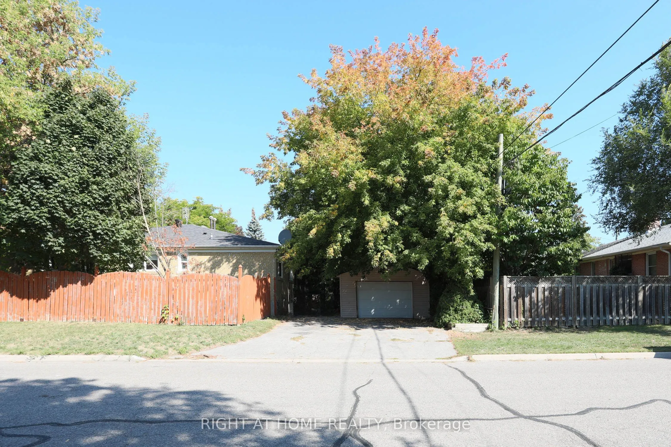 303 Blue Grass Boulevard