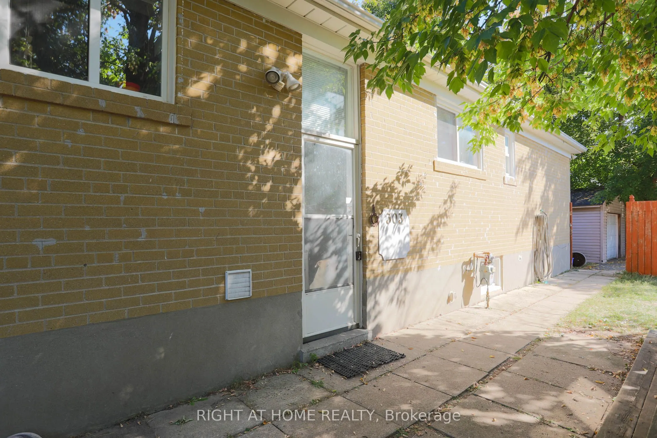 303 Blue Grass Boulevard