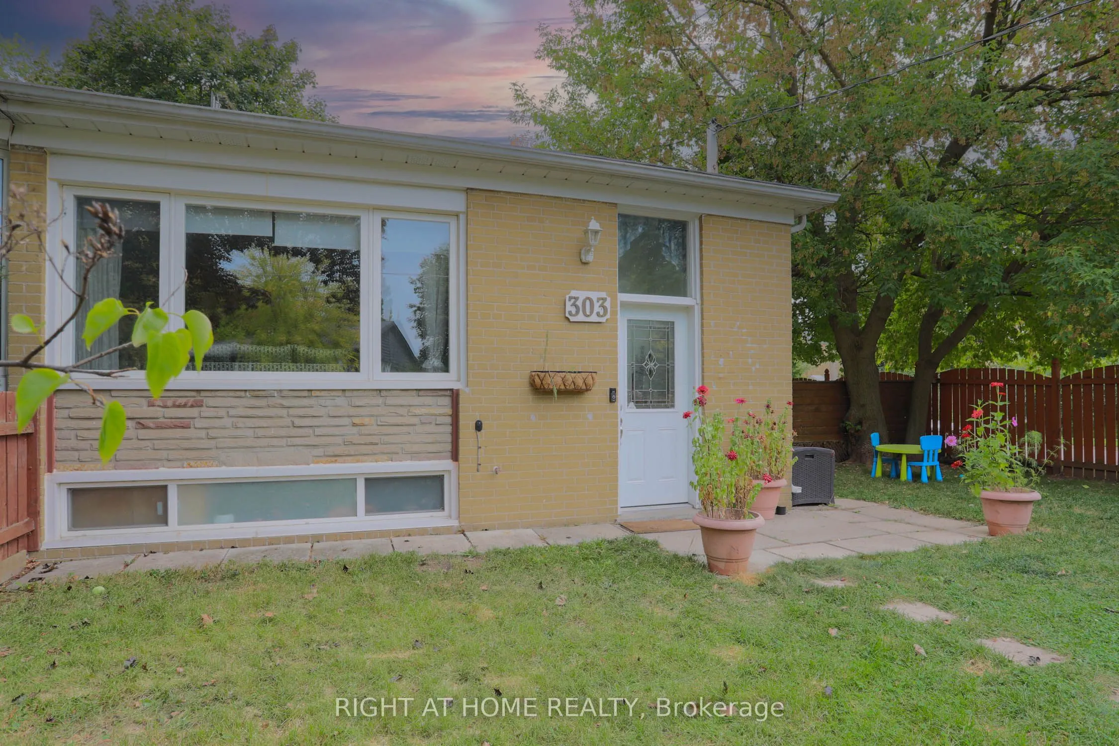 303 Blue Grass Boulevard