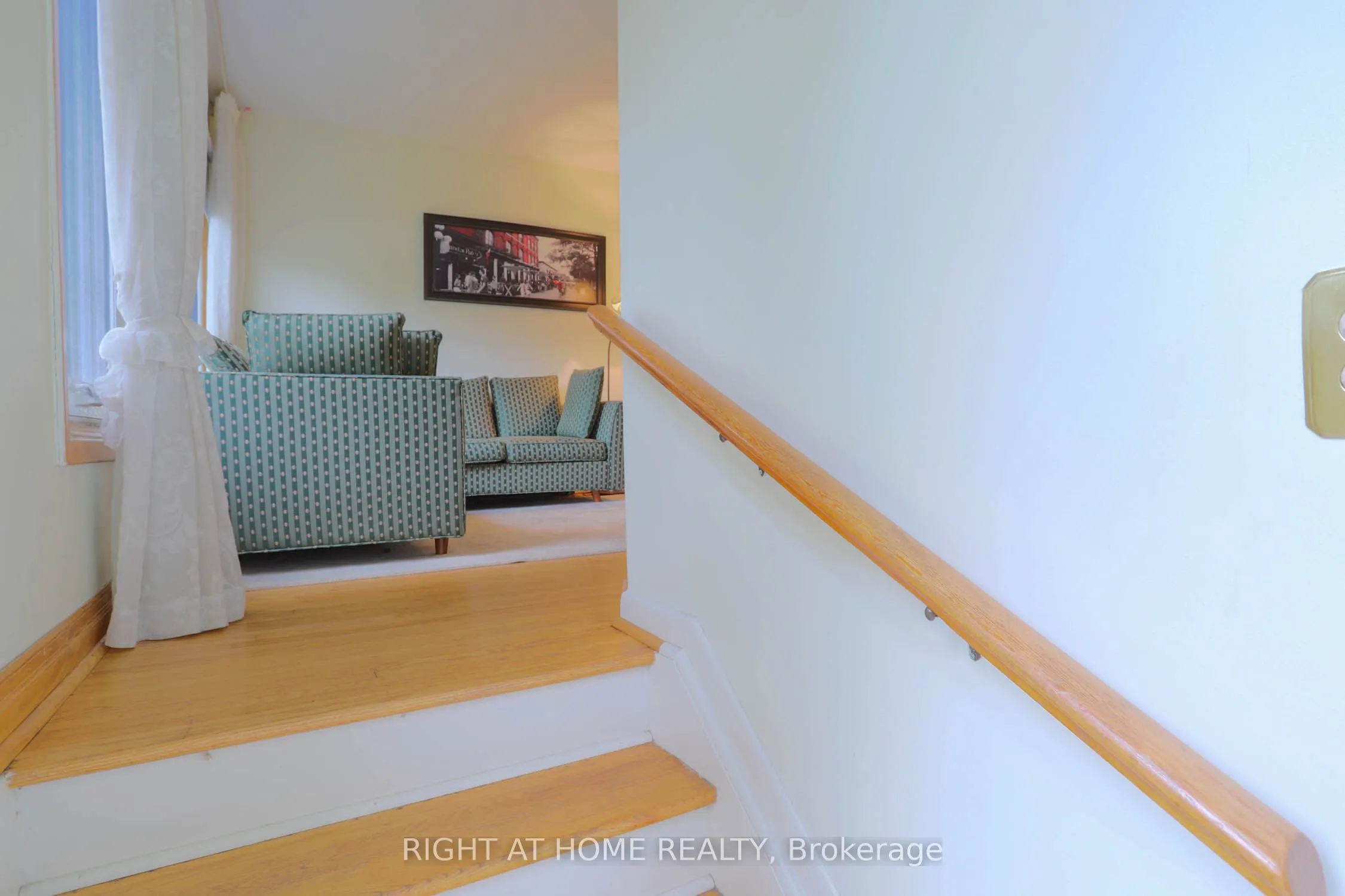 303 Blue Grass Boulevard