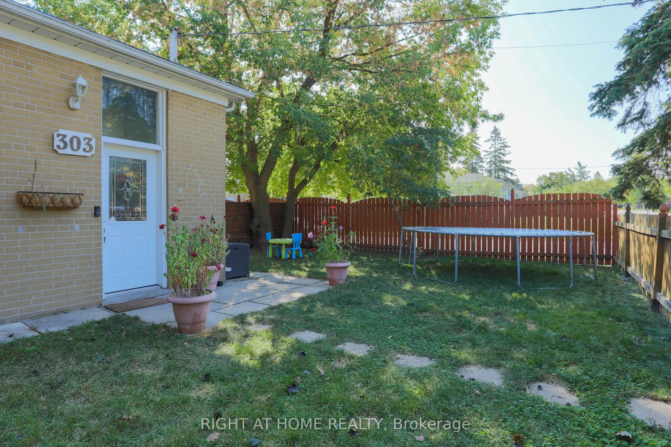 303 Blue Grass Boulevard