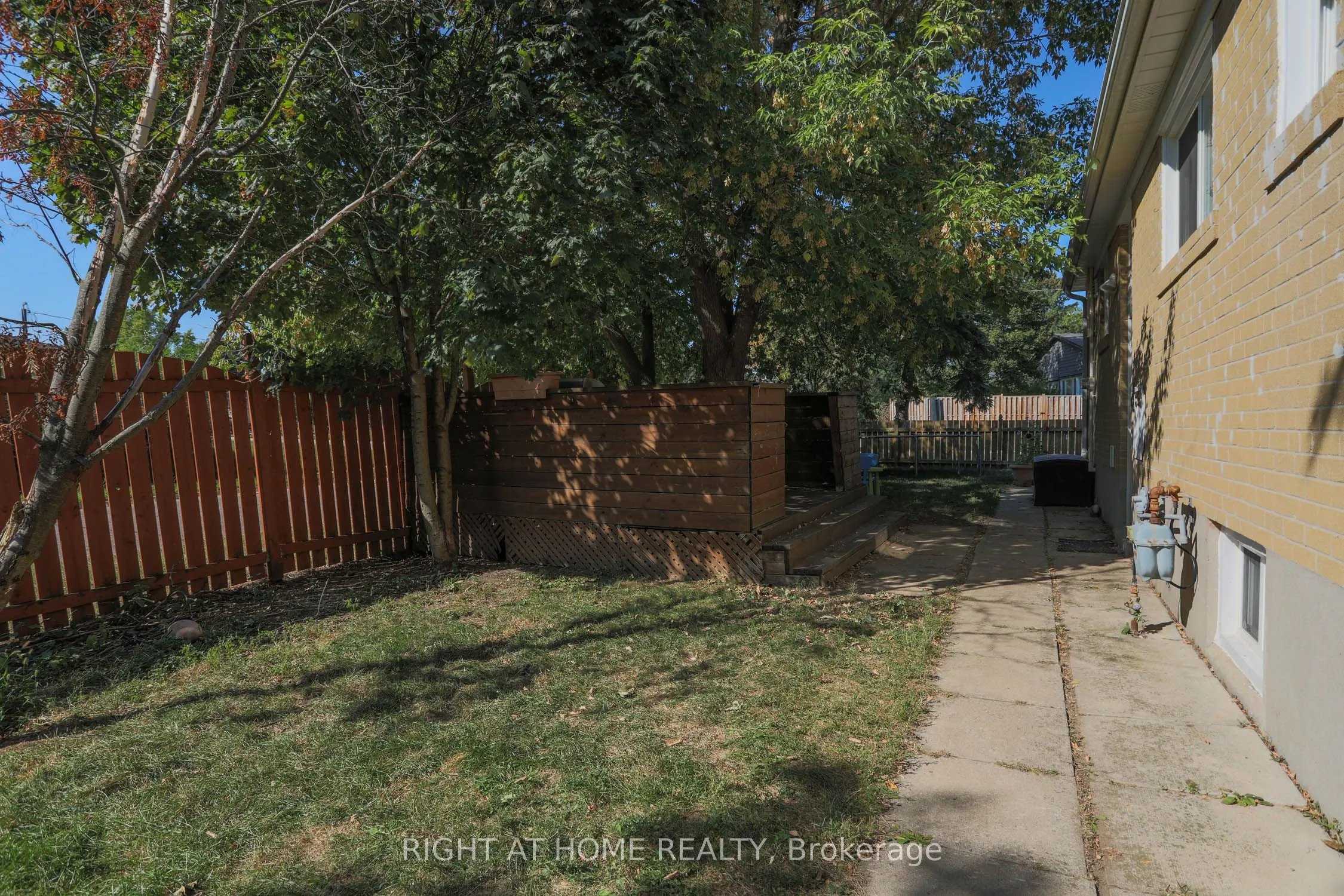 303 Blue Grass Boulevard