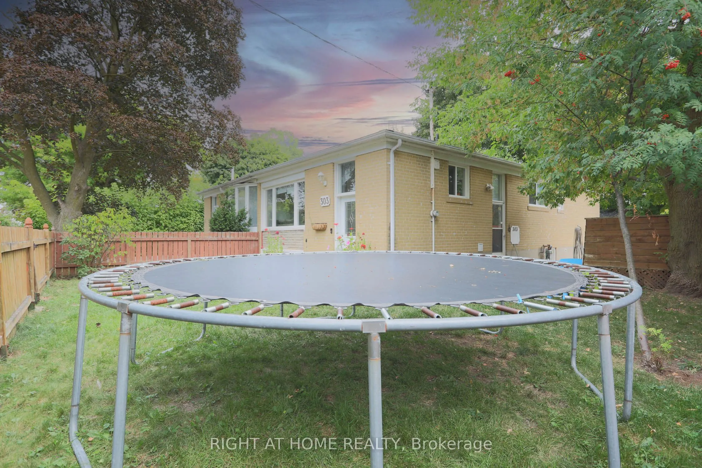 303 Blue Grass Boulevard