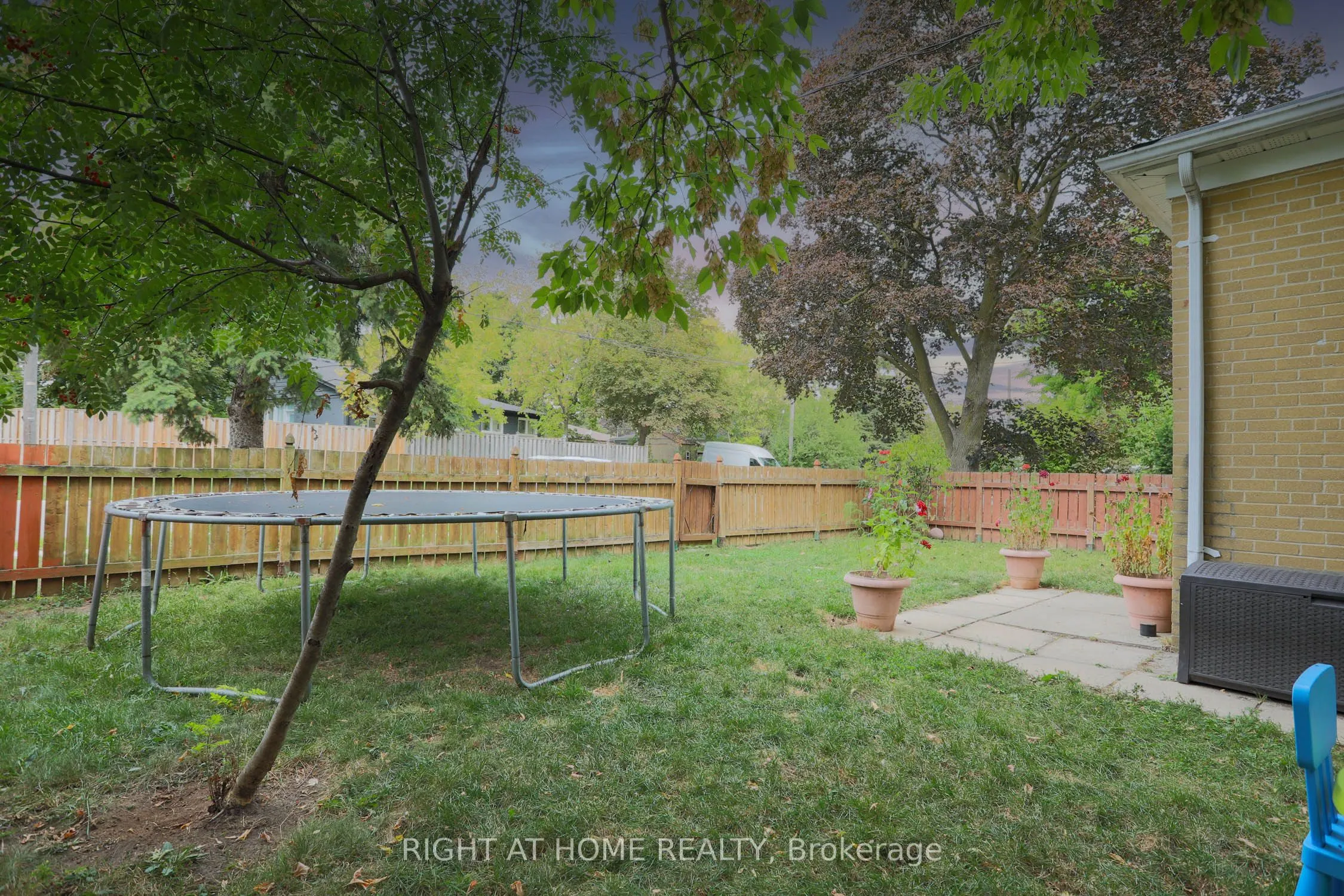 303 Blue Grass Boulevard