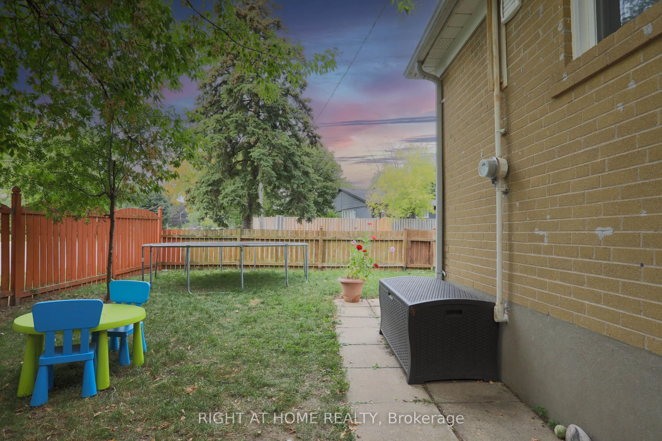303 Blue Grass Boulevard