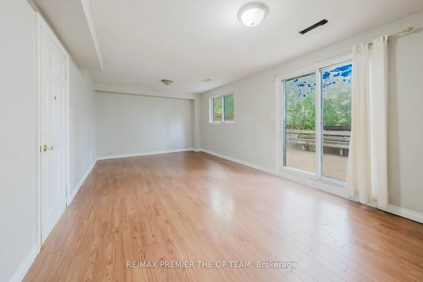 22 Henderson Drive, #1