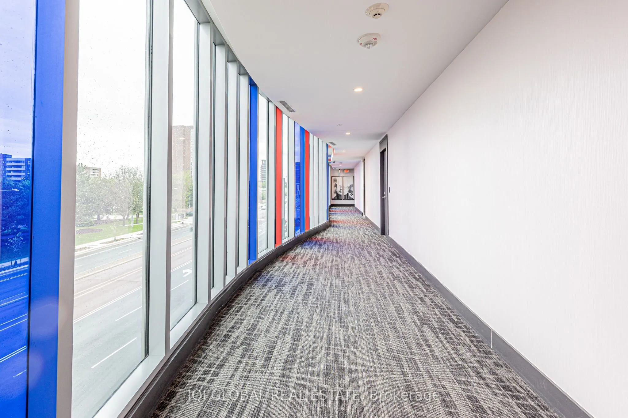 9471 Yonge Street, #301