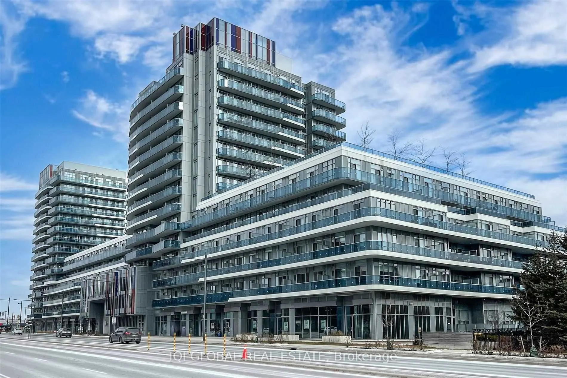 9471 Yonge Street, #301