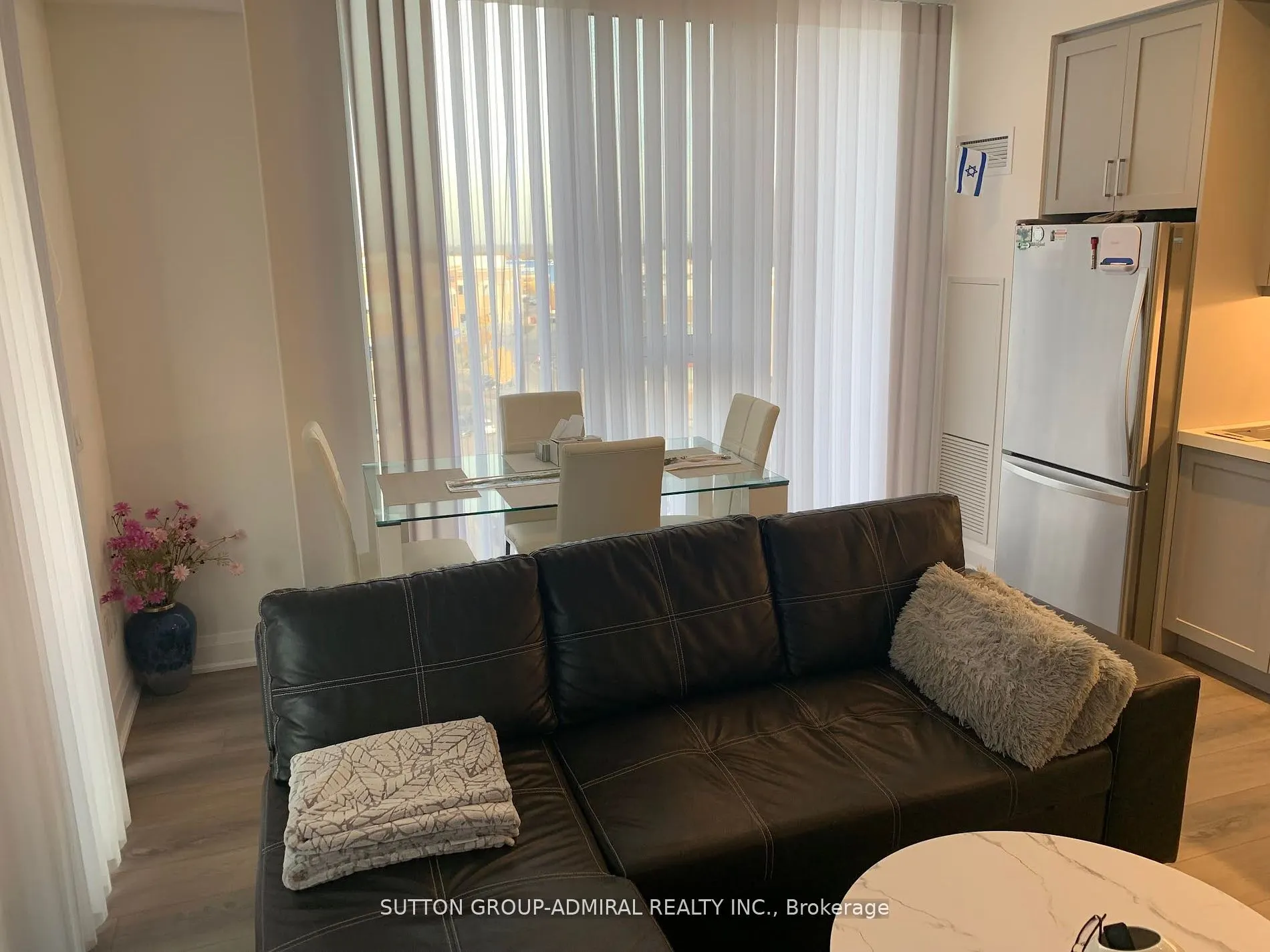 20 Gatineau Drive, #702