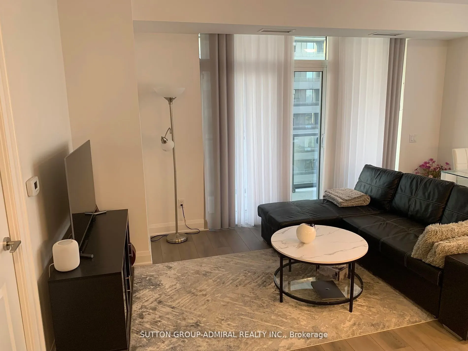 20 Gatineau Drive, #702