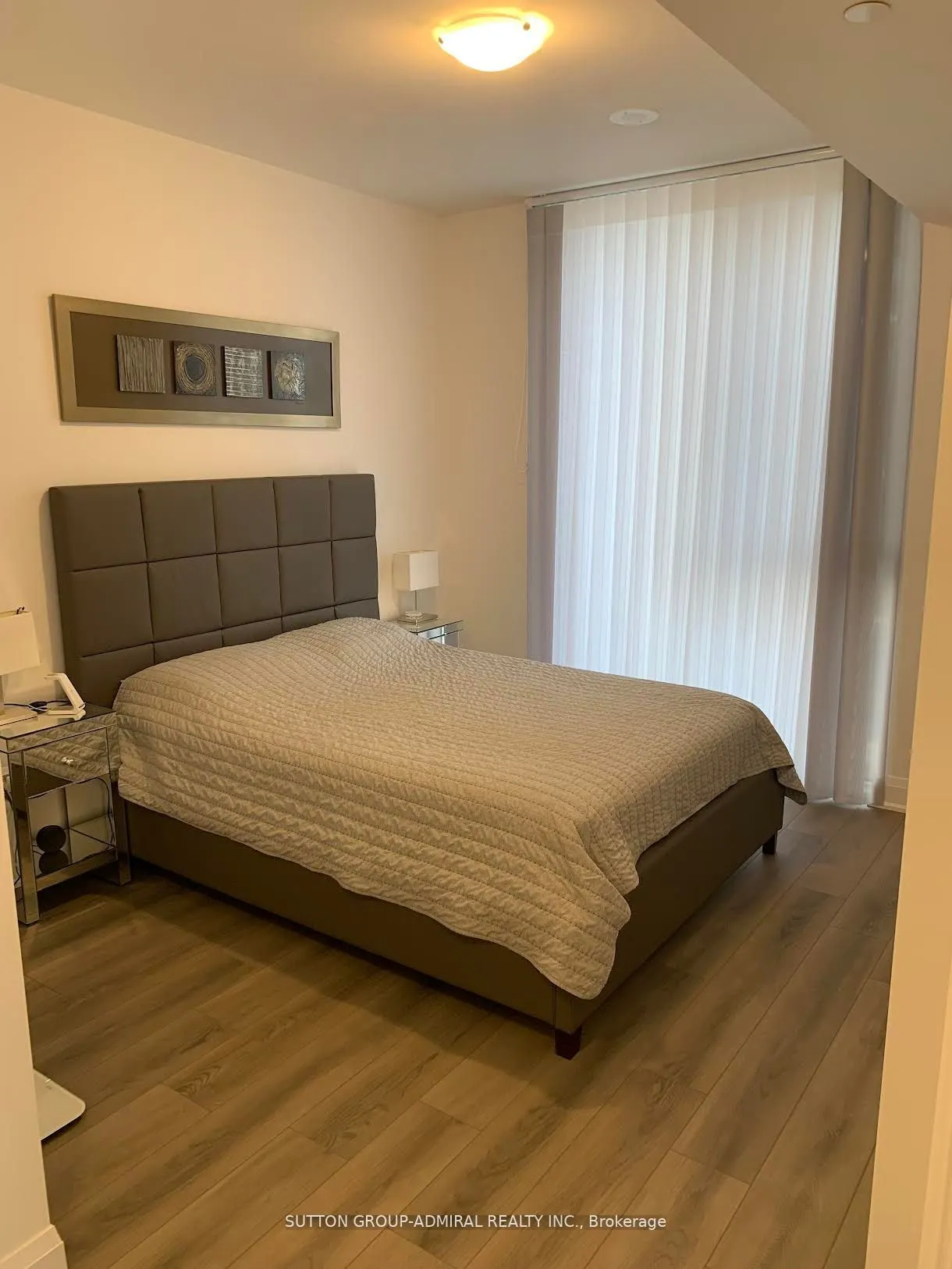 20 Gatineau Drive, #702