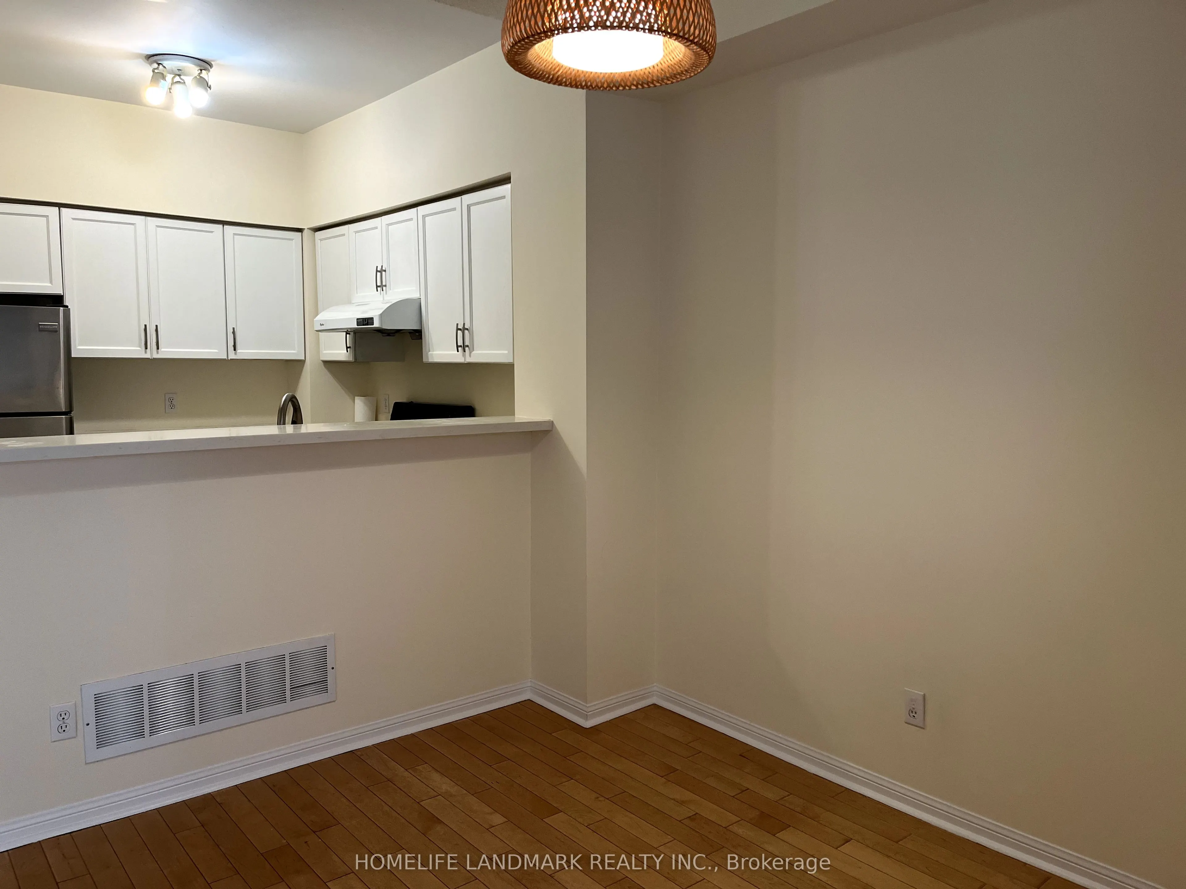 8 Cox Boulevard, #20